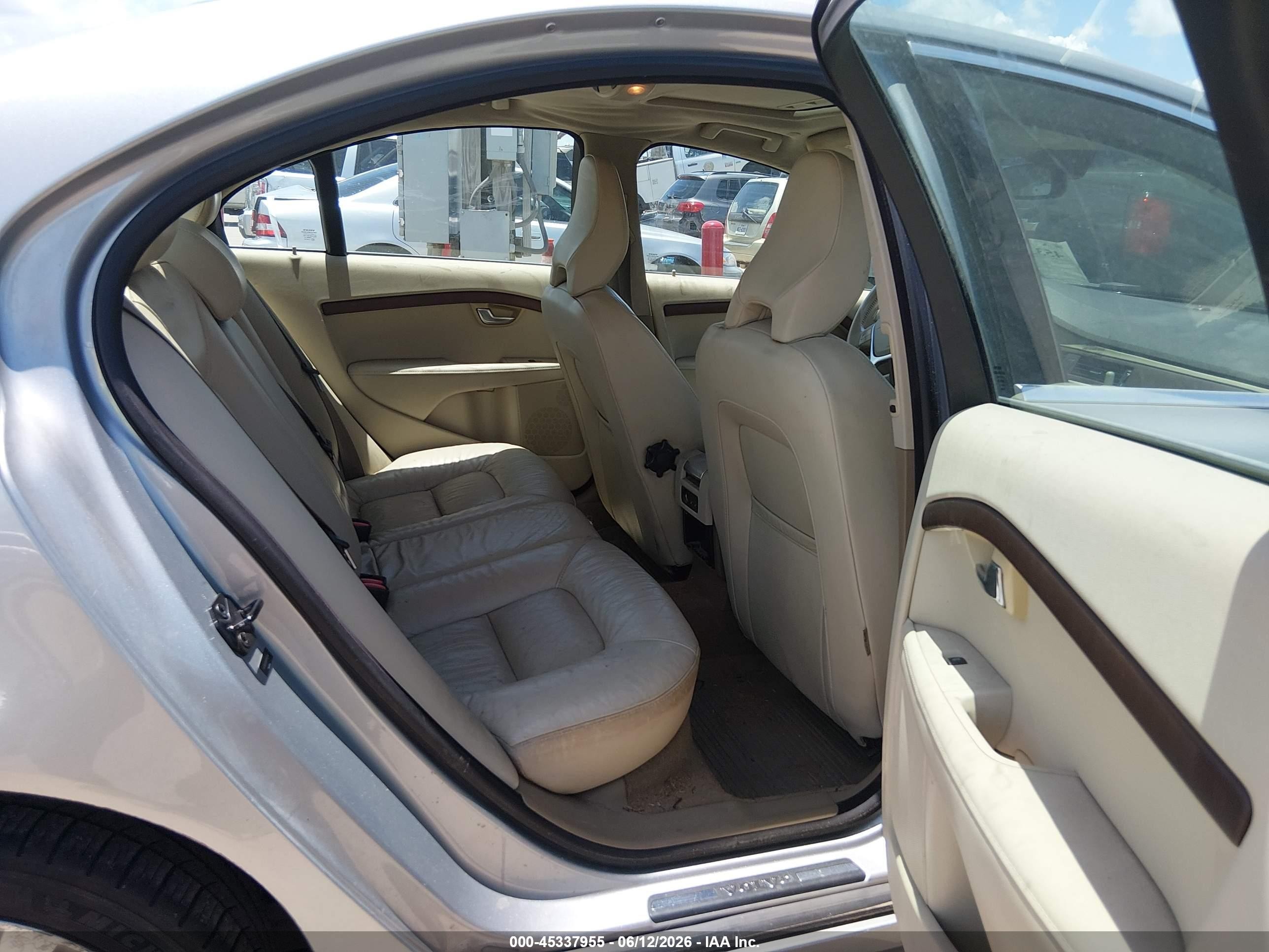 2011 Volvo S80 3.2 Silver vin: YV1952AS0B1143414