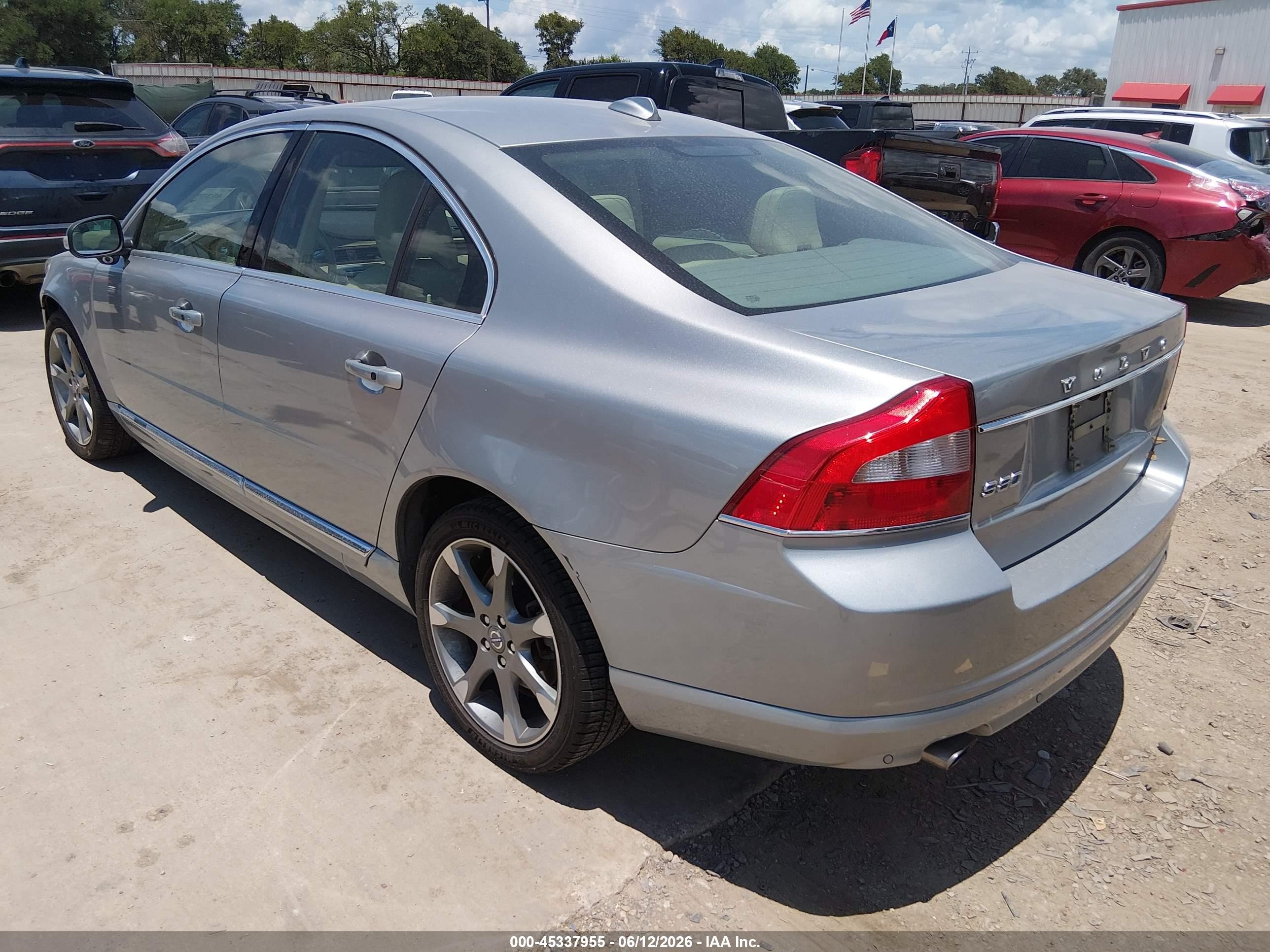 2011 Volvo S80 3.2 Silver vin: YV1952AS0B1143414