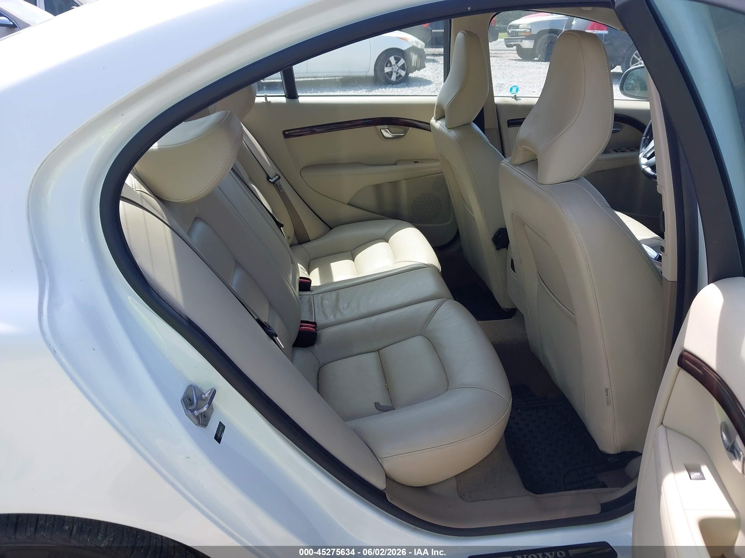 2014 Volvo S80 3.2 Platinum White vin: YV1952AS0E1180631