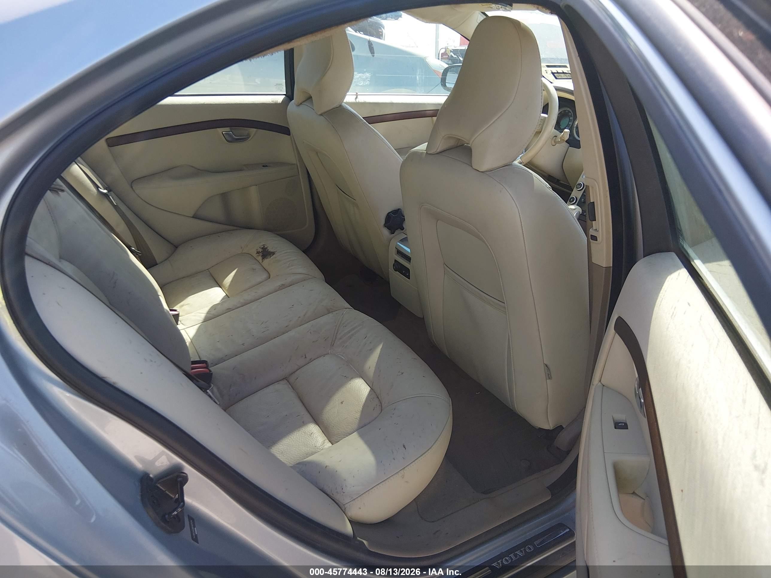 2011 Volvo S80 3.2 Silver vin: YV1952AS3B1137476