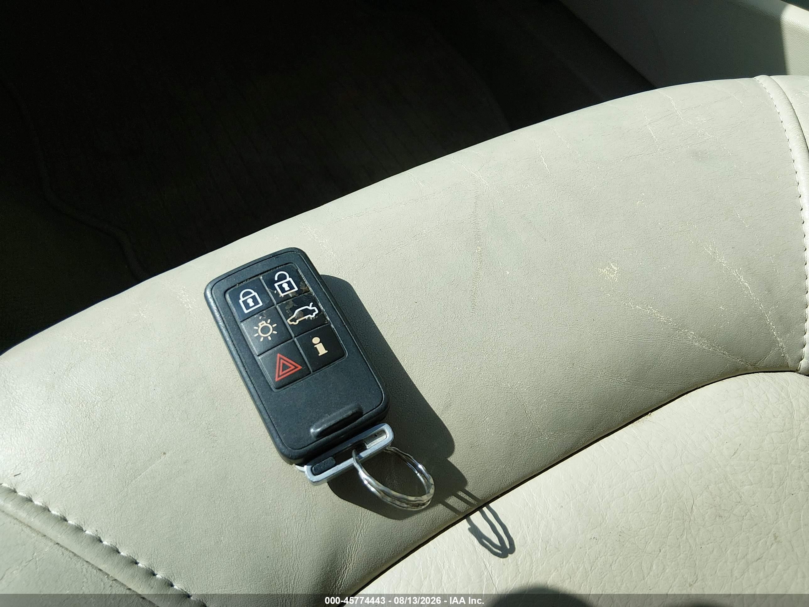 2011 Volvo S80 3.2 Silver vin: YV1952AS3B1137476