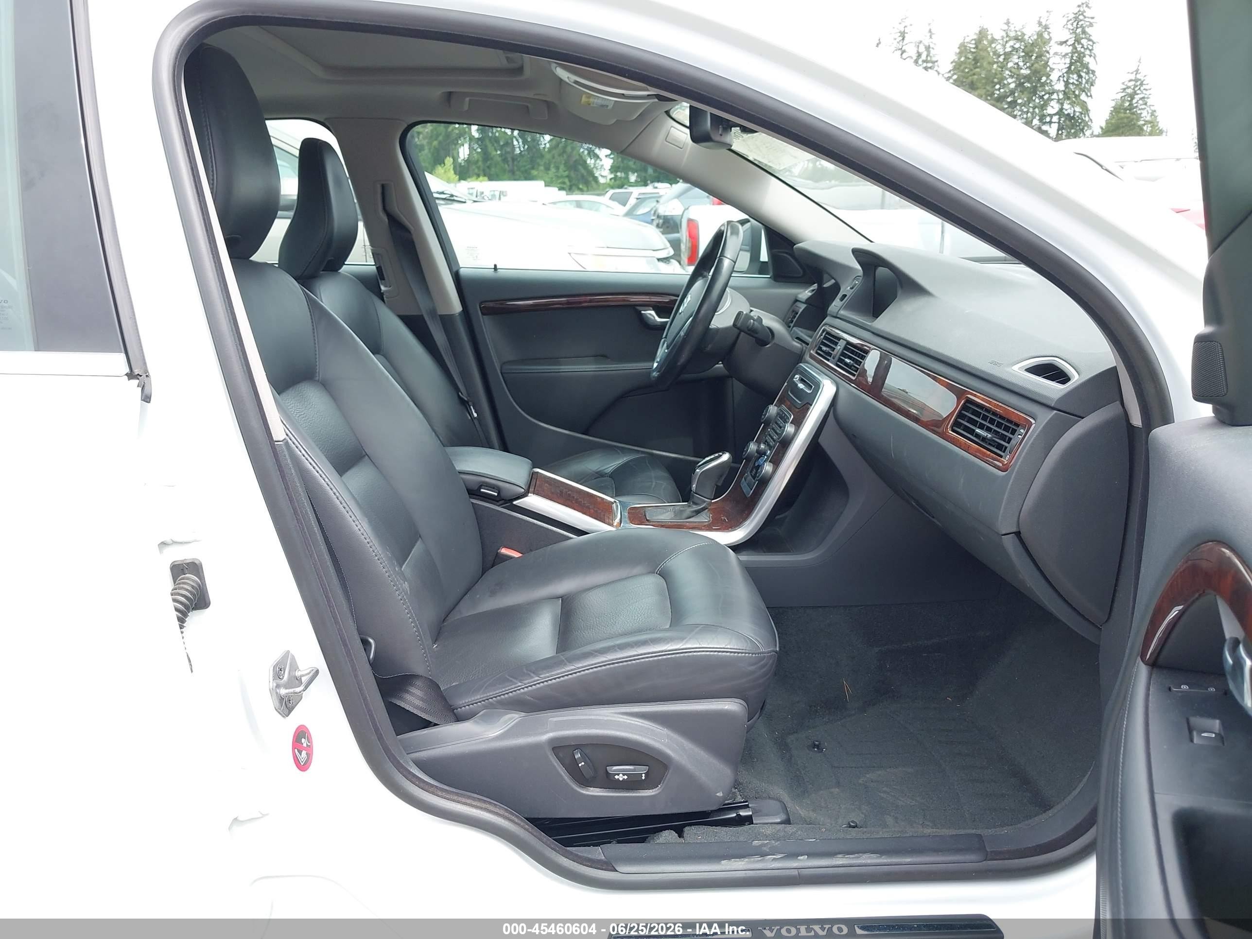2014 Volvo S80 3.2/3.2 Platinum/3.2 Premier Plus White vin: YV1952AS4E1180874