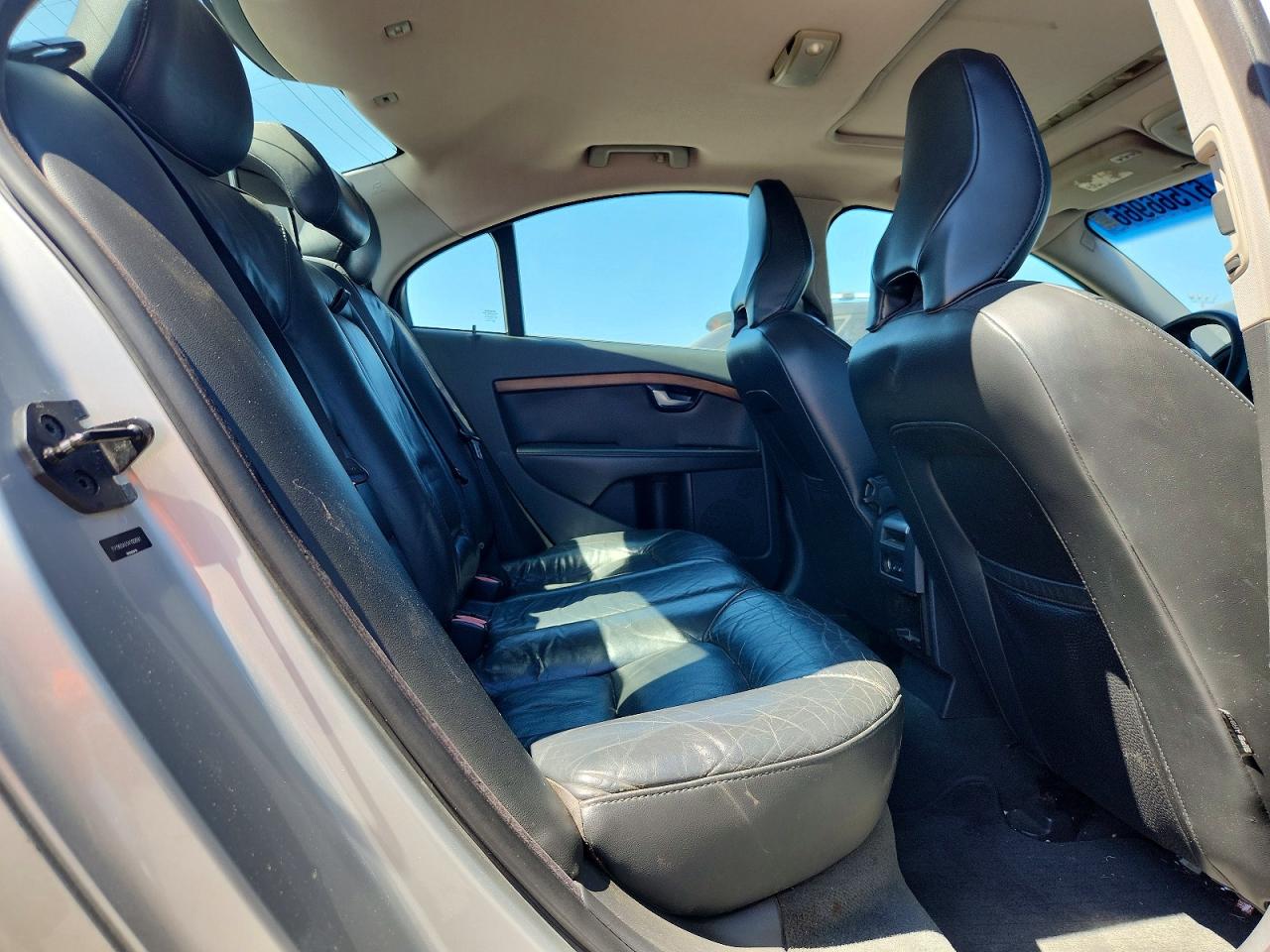 2010 Volvo S80 3.2 Silver vin: YV1960AS1A1129991