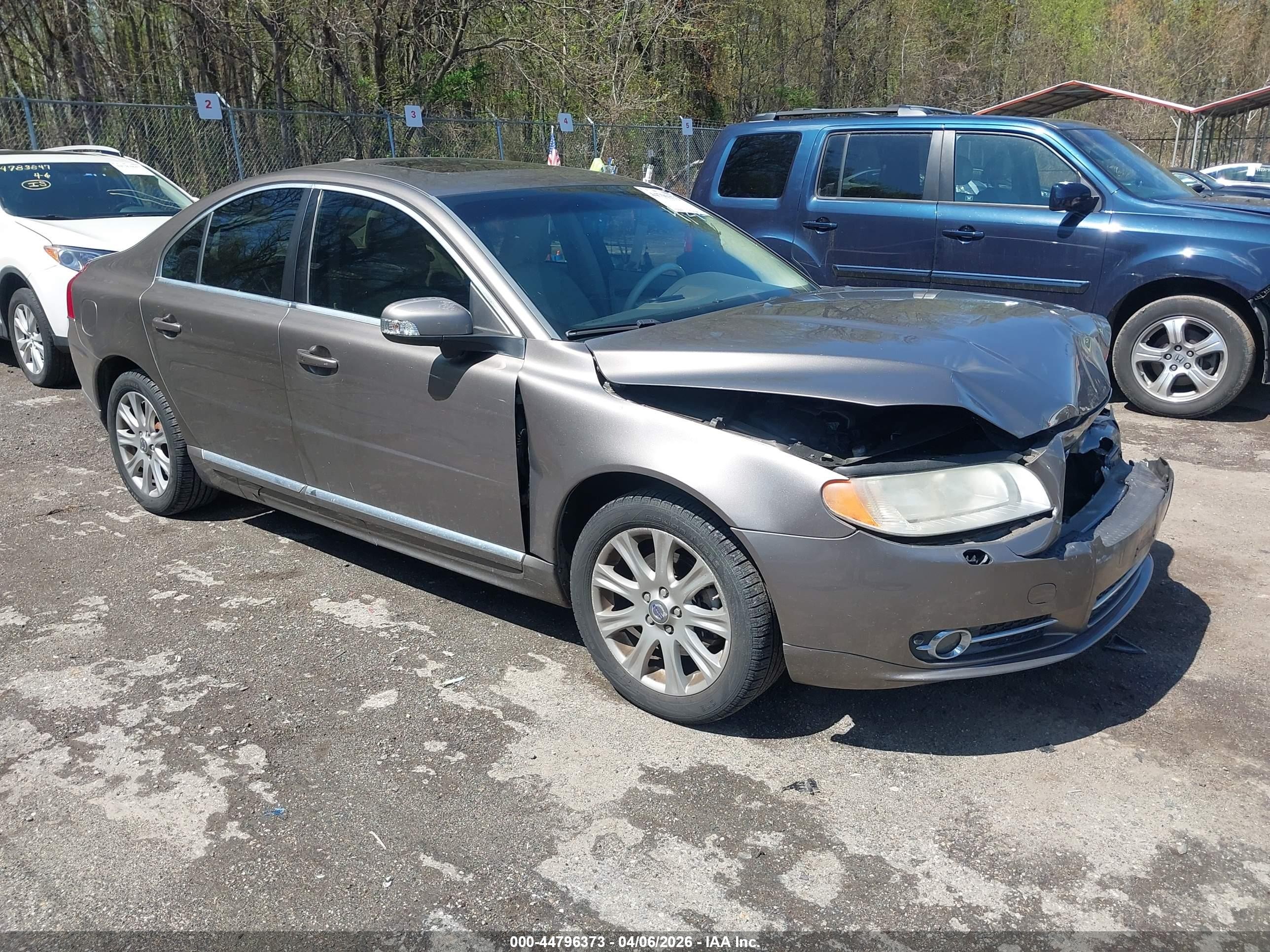 2010 Volvo S80 3.2 Cream vin: YV1960AS2A1127554