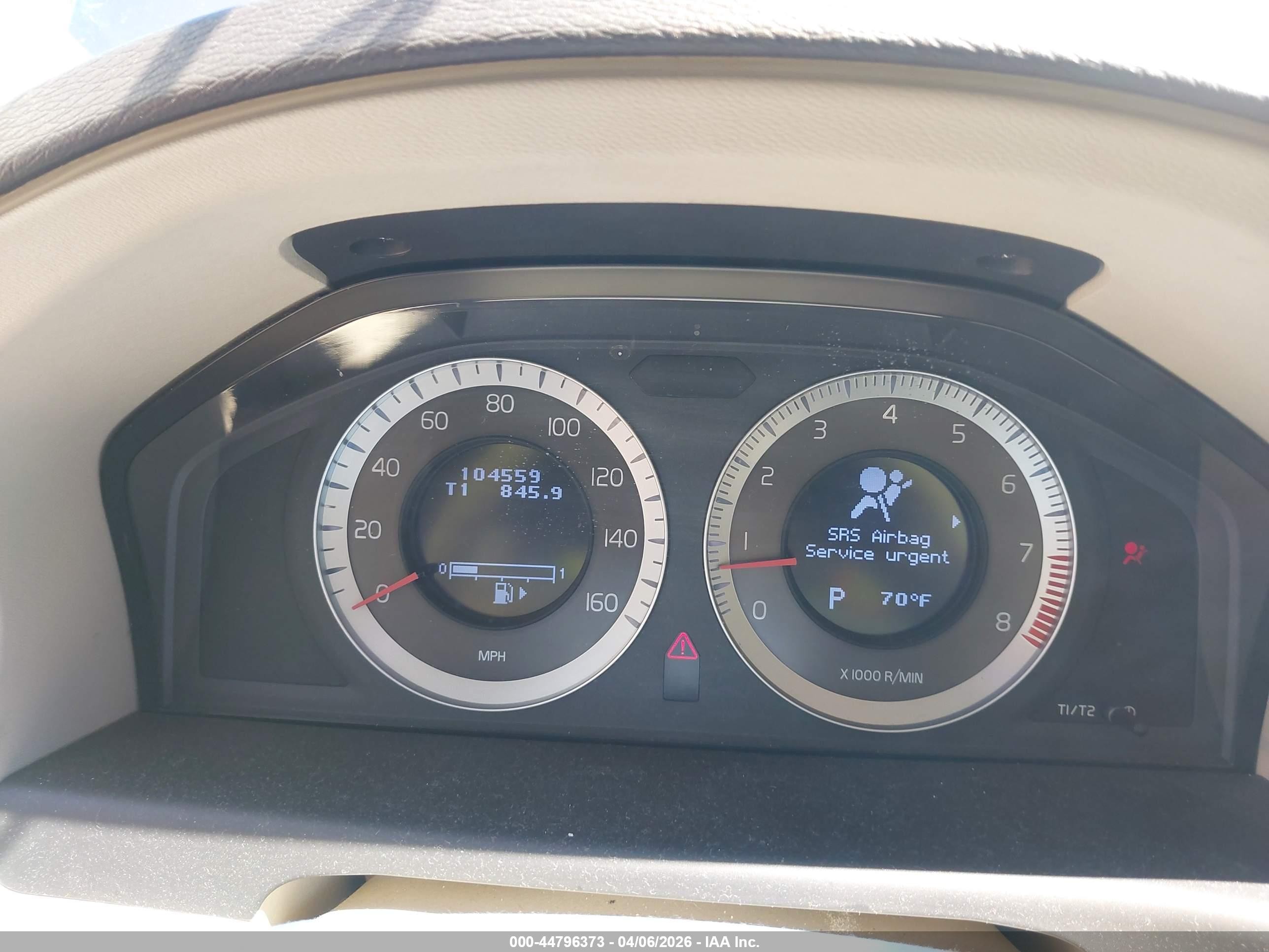 2010 Volvo S80 3.2 Cream vin: YV1960AS2A1127554
