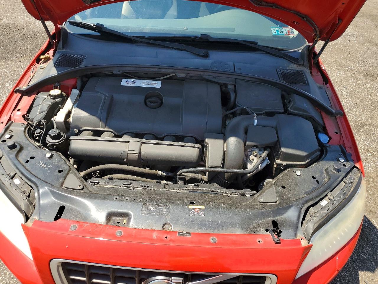 2010 Volvo V70 3.2 Красный vin: YV1960BW8A1122229