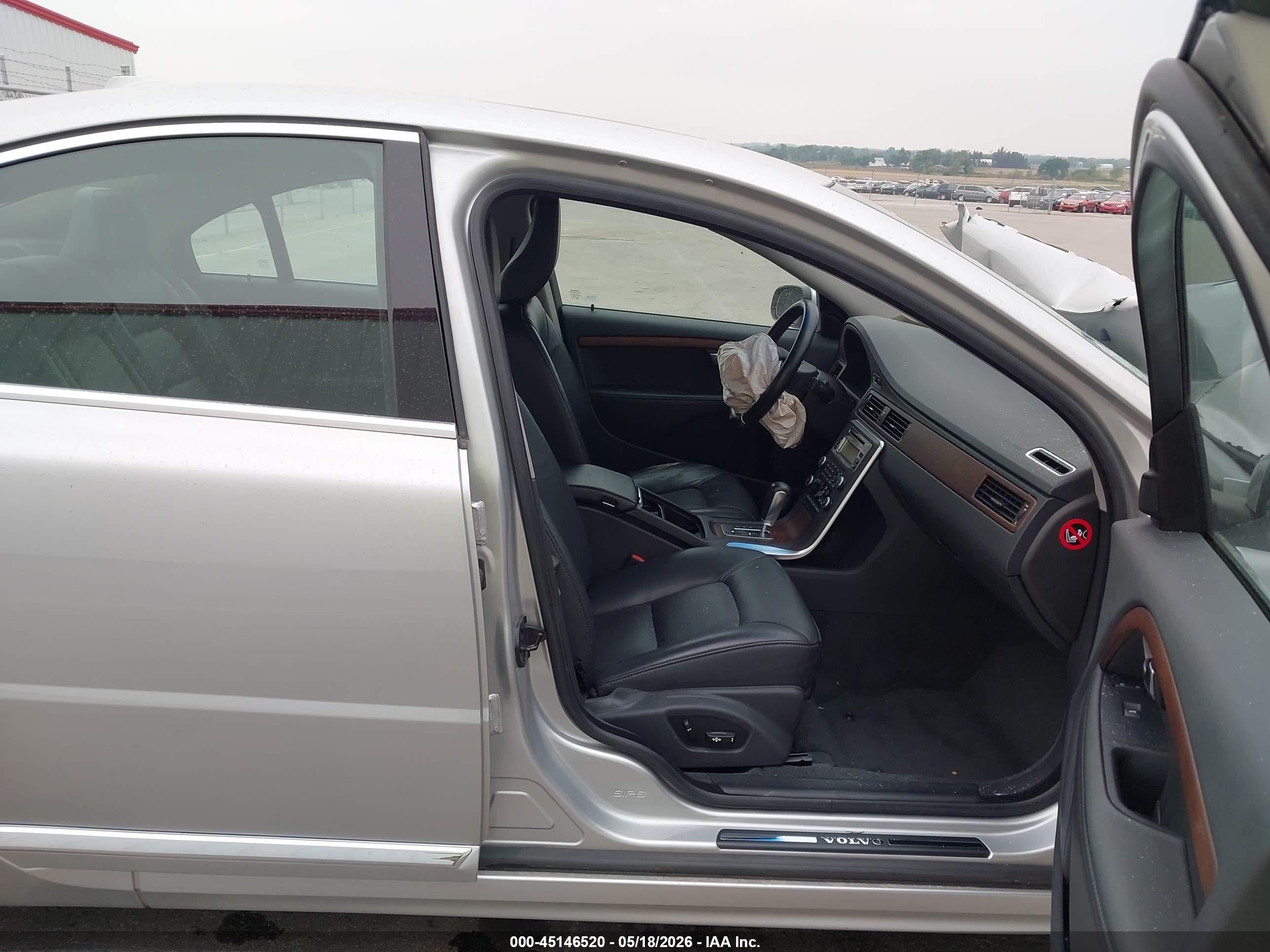 2010 Volvo S80 3.2 Silver vin: YV1982AS3A1131439