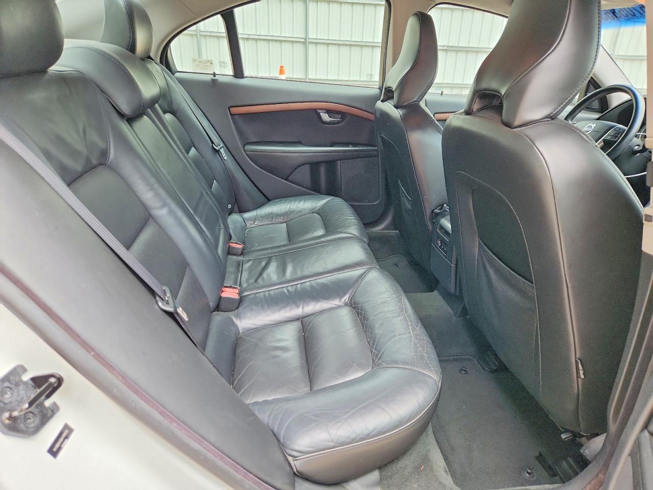 2010 Volvo S80 3.2 White vin: YV1982AS6A1118149