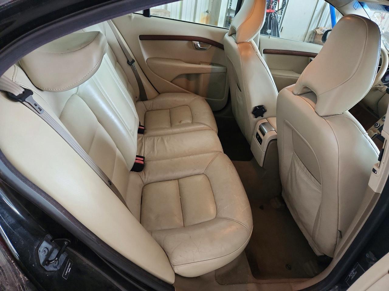 2010 Volvo S80 3.2 Black vin: YV1982AS8A1120467