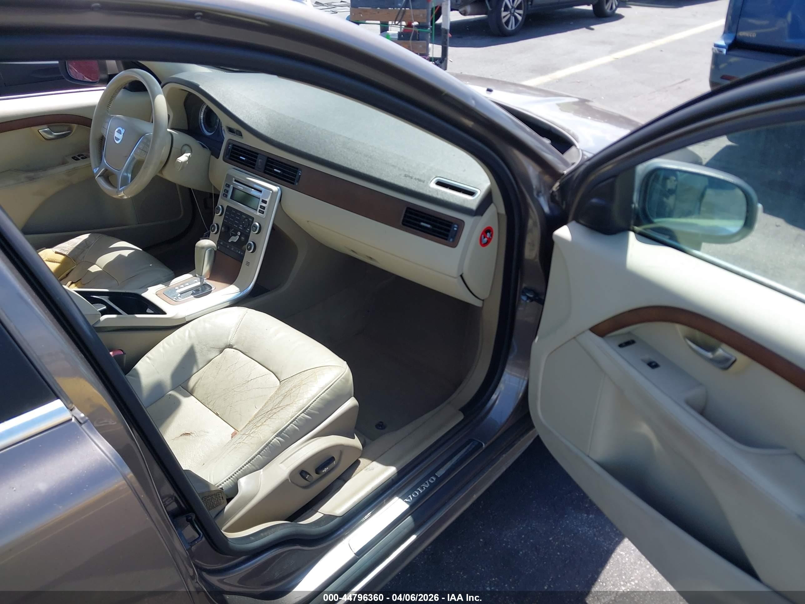 2010 Volvo S80 3.2 Brown vin: YV1982ASXA1129705