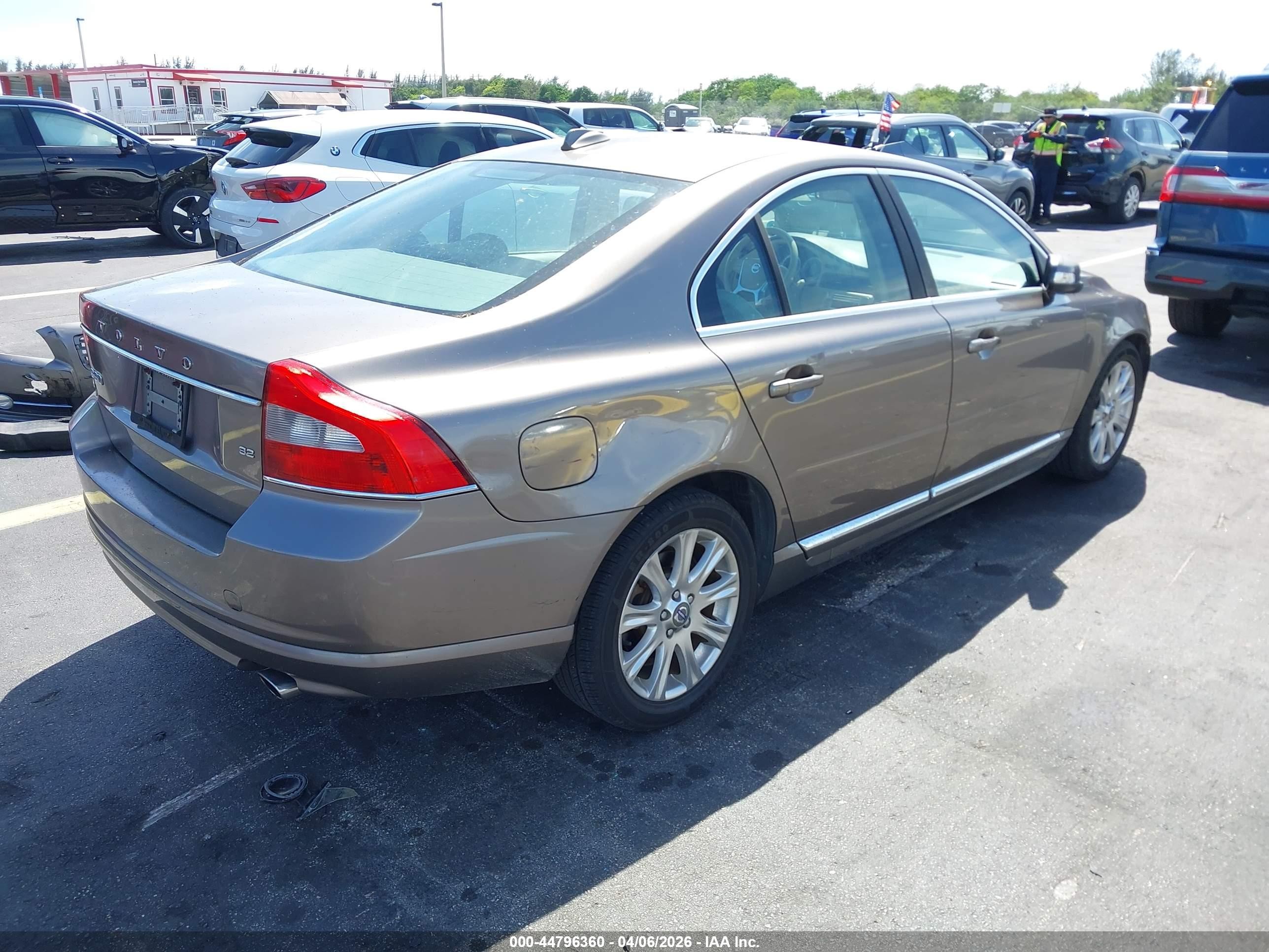 2010 Volvo S80 3.2 Brown vin: YV1982ASXA1129705