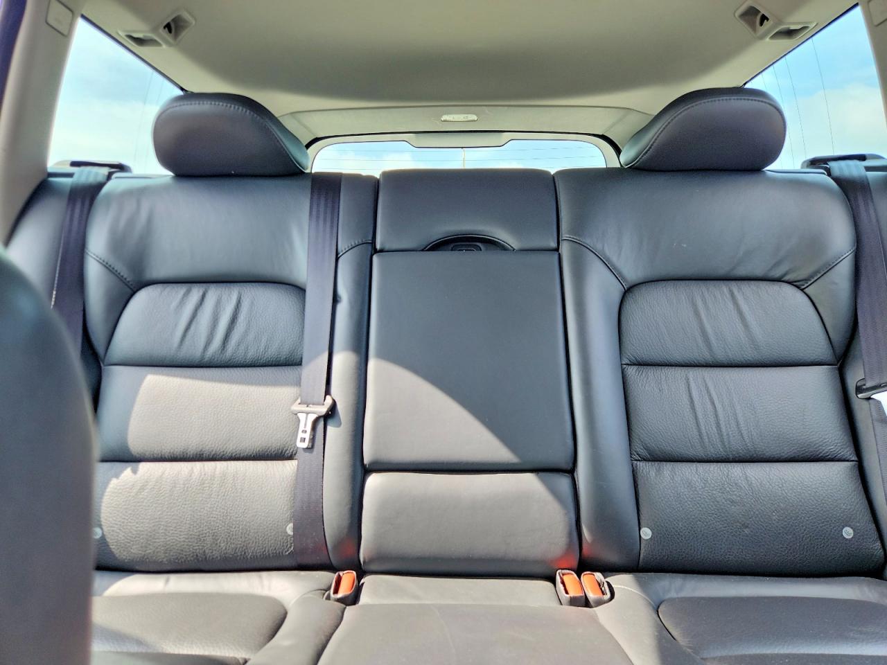 2010 Volvo V70 3.2 Белый vin: YV1982BW7A1124107