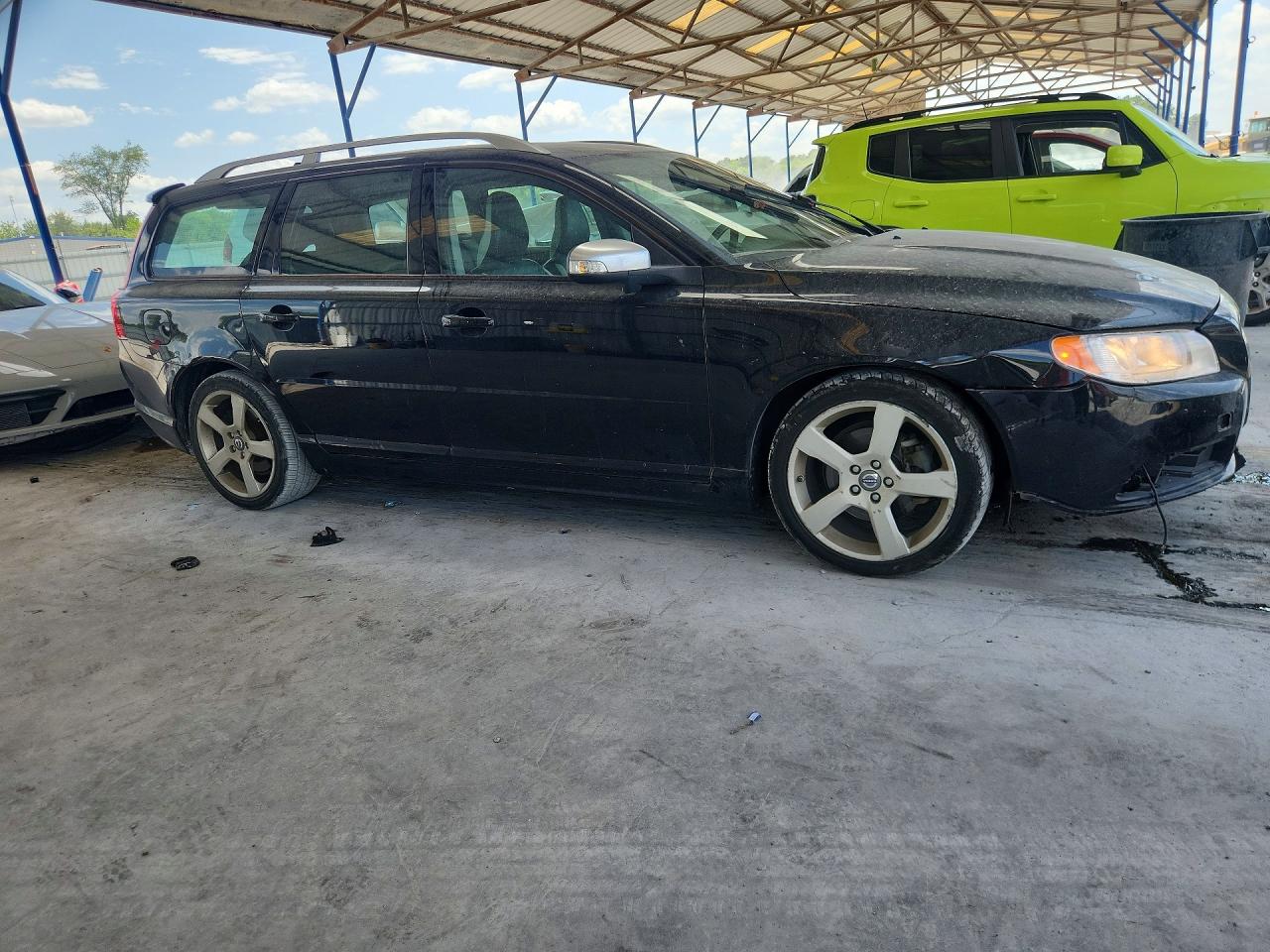 2010 Volvo V70 3.2 Black vin: YV1982BW9A1144990