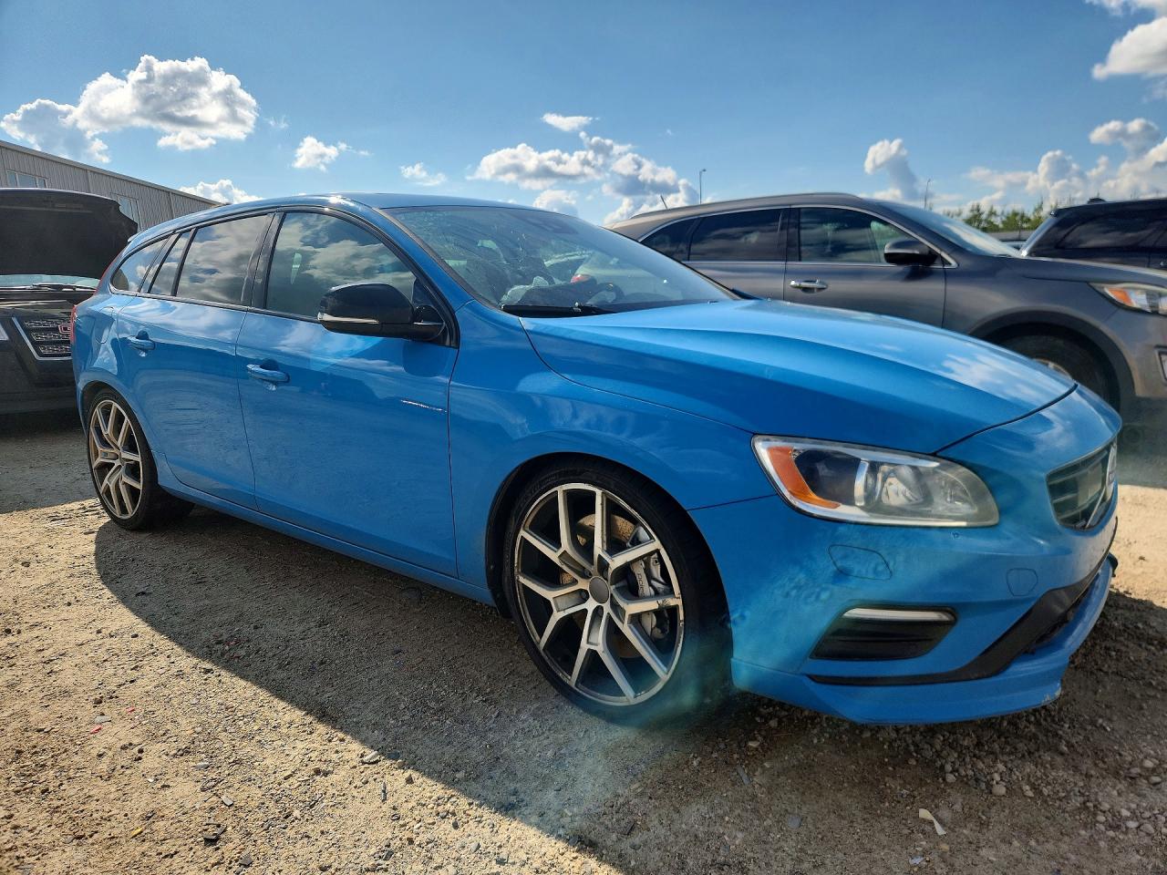 2015 Volvo V60 Polestar Blue vin: YV1A92SW4F1229818