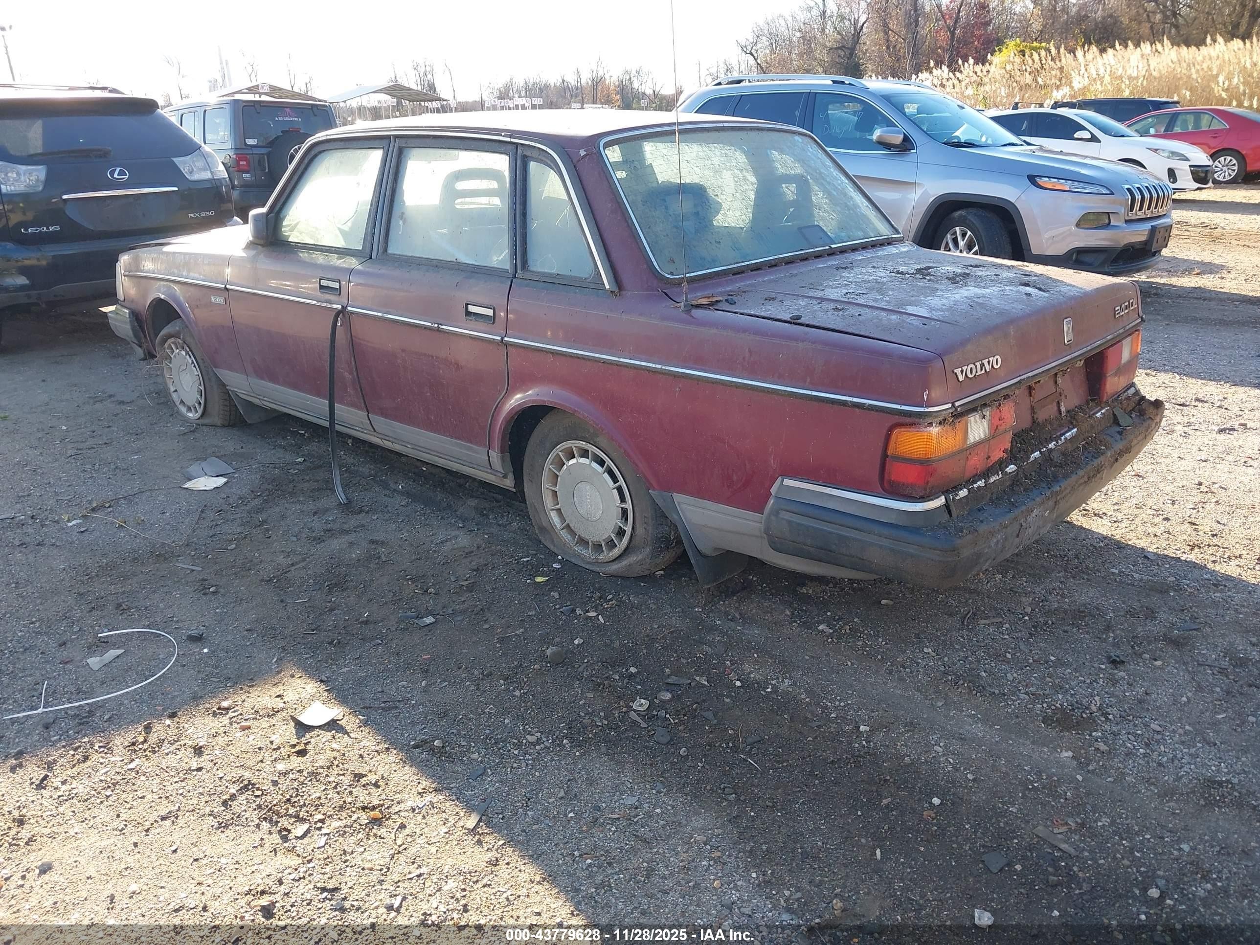 1990 Volvo 240 Dl Maroon vin: YV1AA8841L1410824