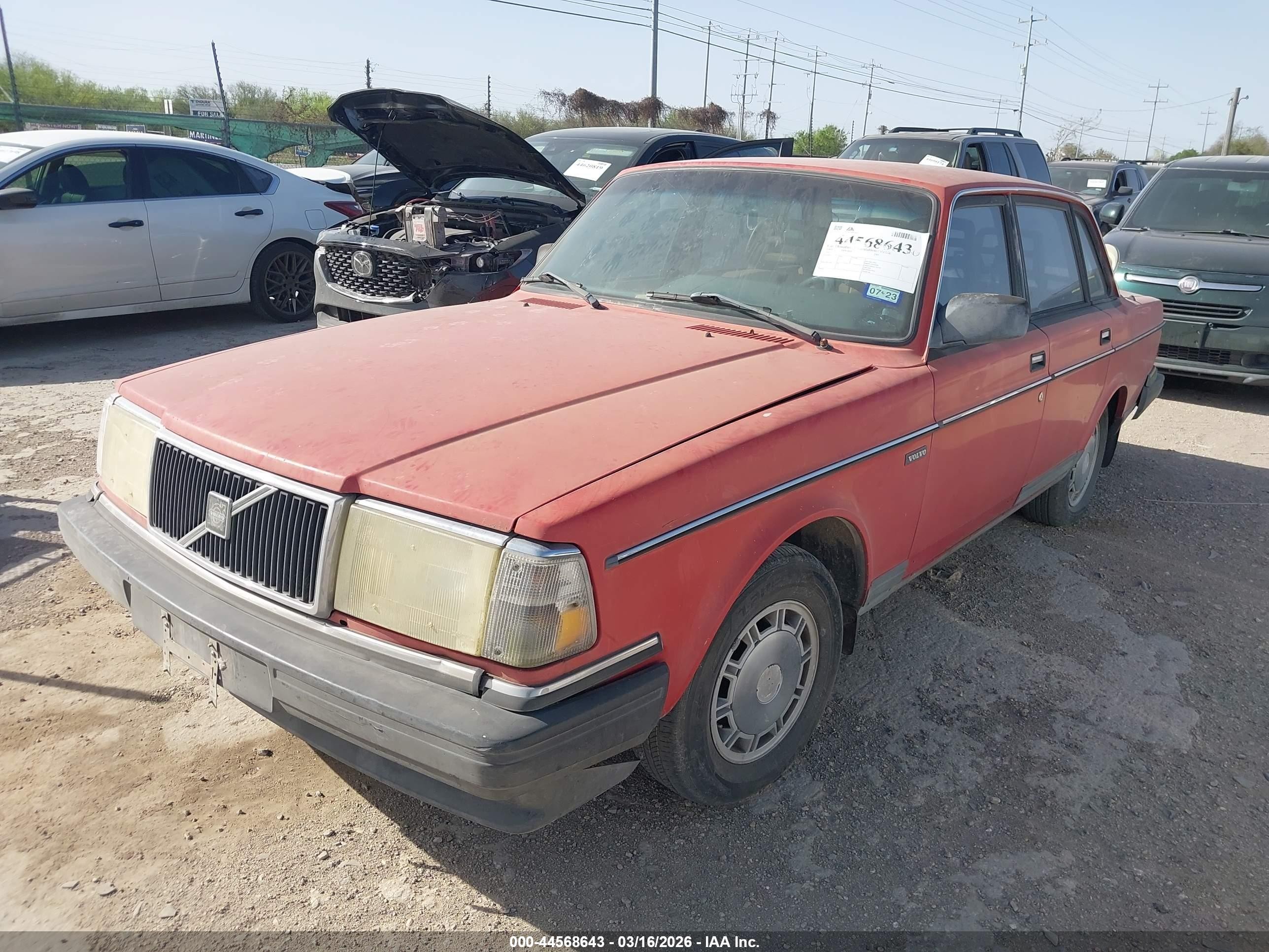 1991 Volvo 240   Red vin: YV1AA8842M1442117