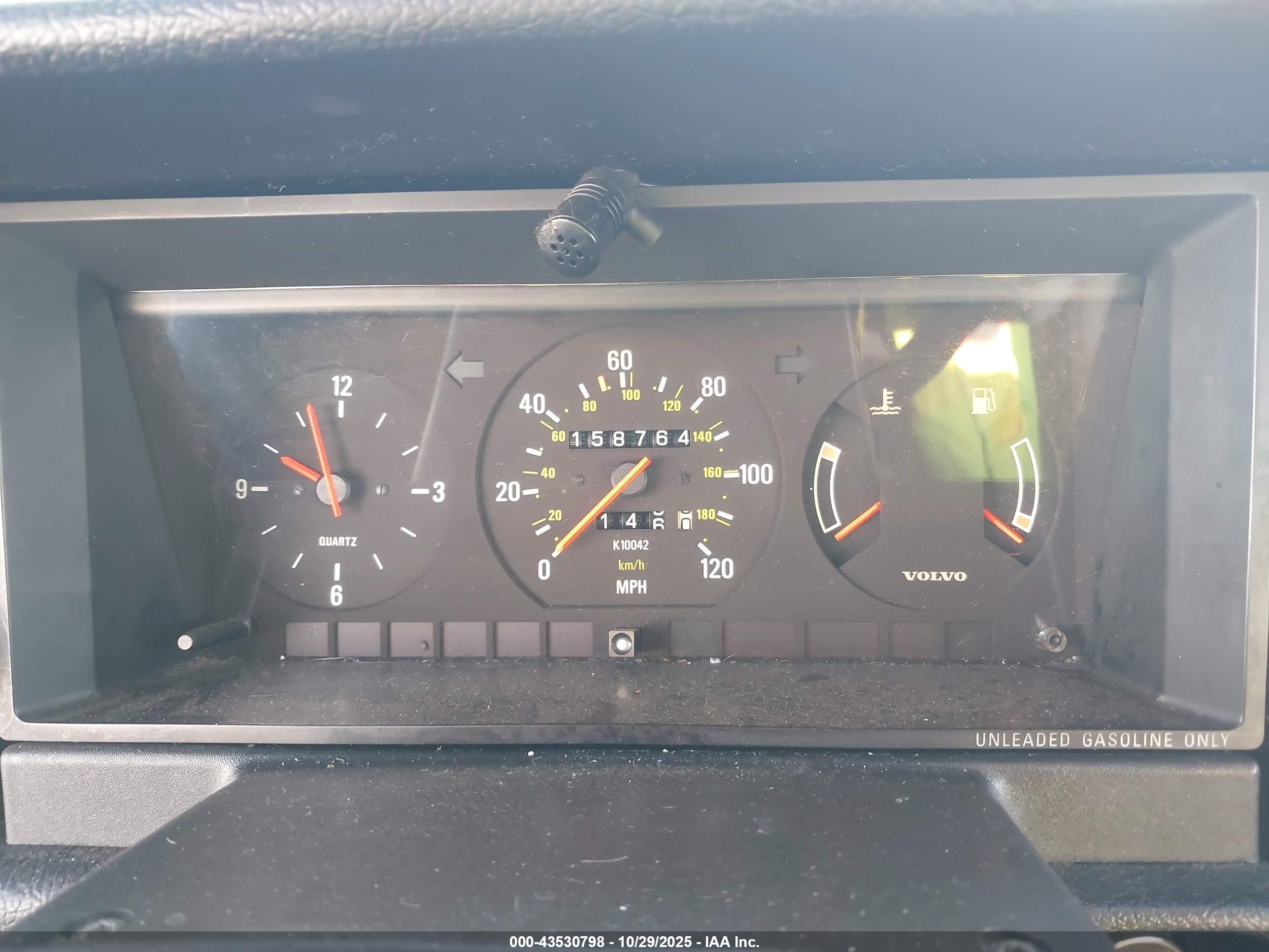 1991 Volvo 240   Green vin: YV1AA8842M1453392