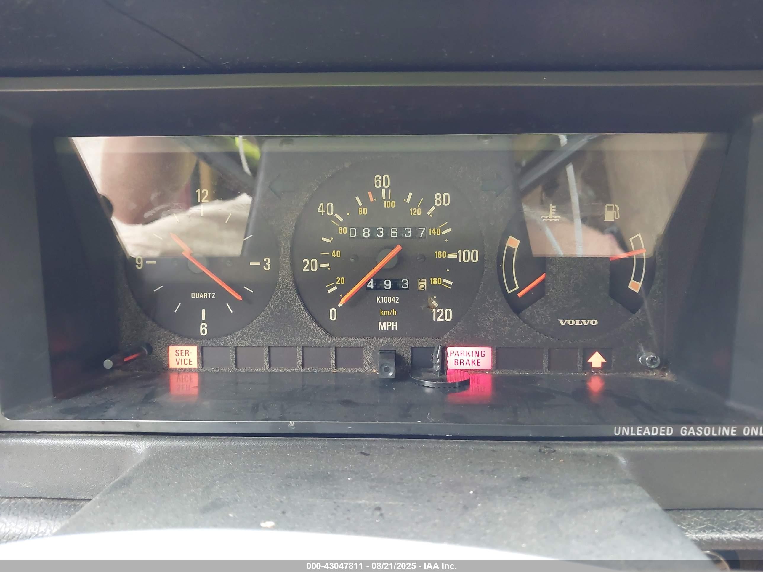 1991 Volvo 240   Burgundy vin: YV1AA8844M1435668