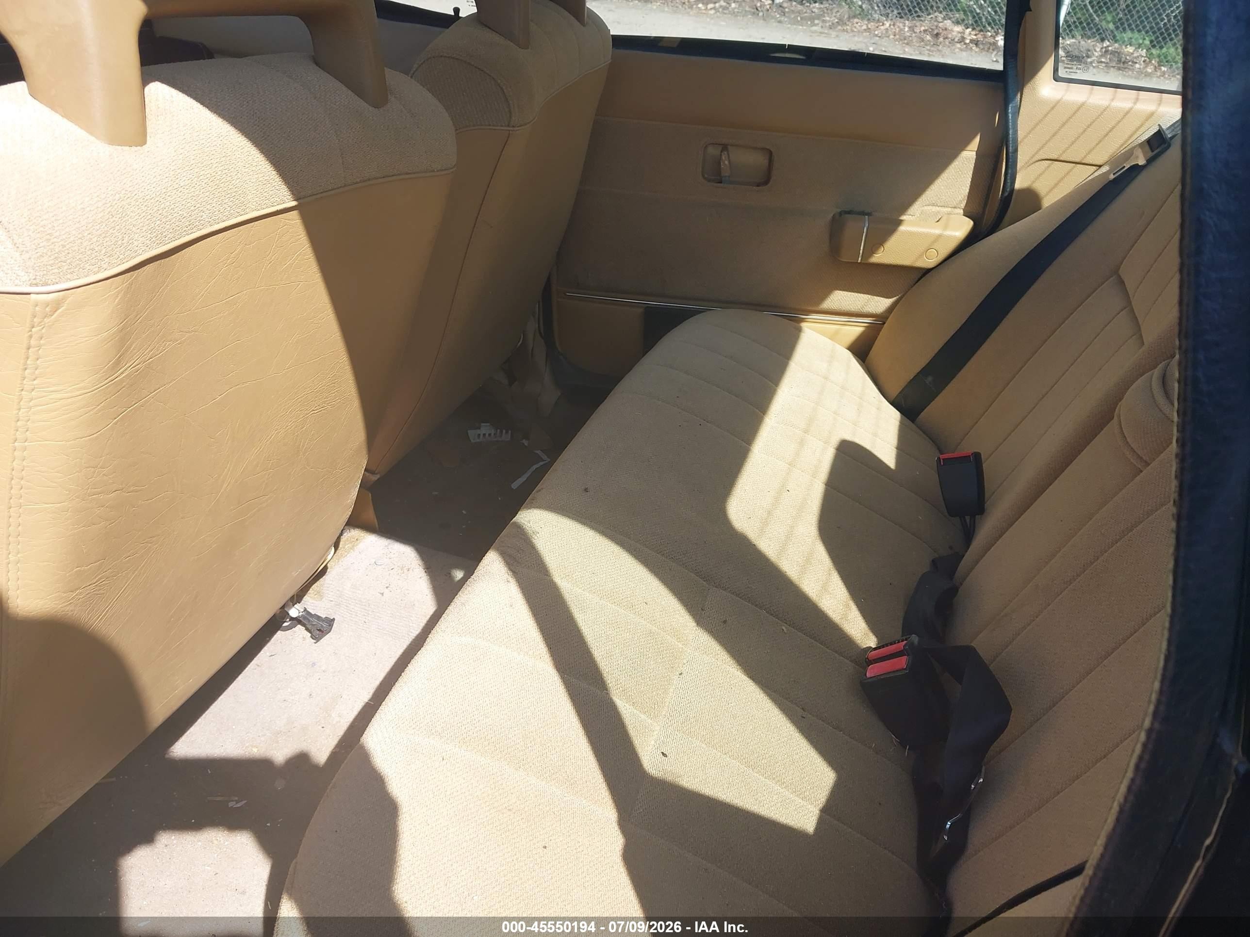 1990 Volvo 240 Dl Black vin: YV1AA8848L1422145