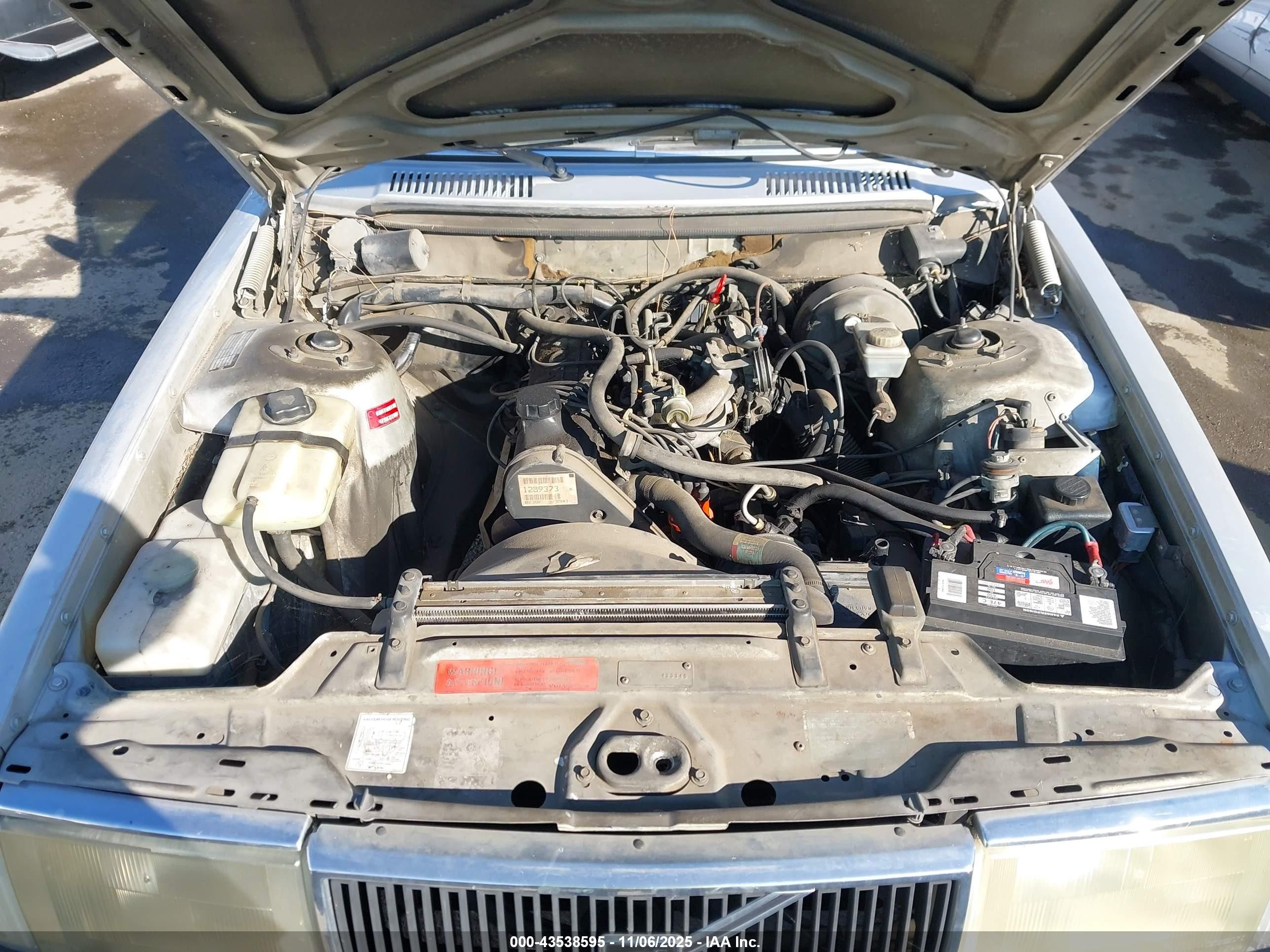 1990 Volvo 240 Dl Silver vin: YV1AA8848L1424672