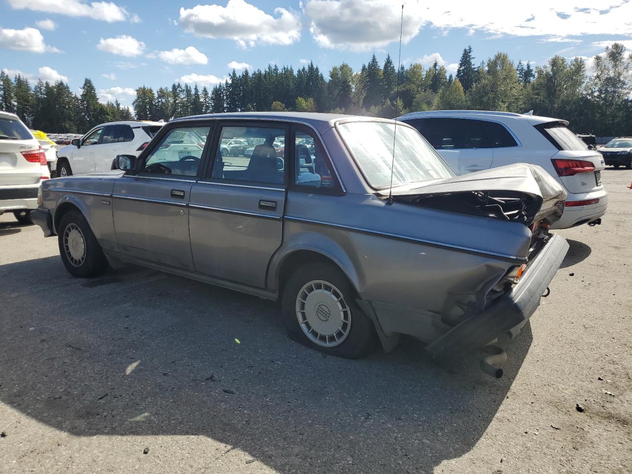 1991 Volvo 240 Gray vin: YV1AA8848M1444177