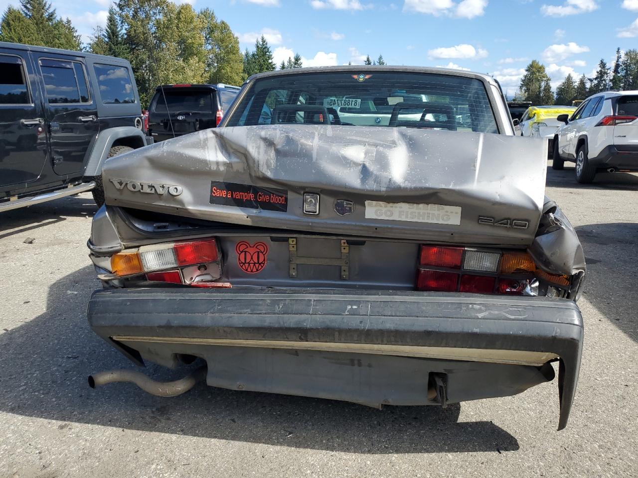 1991 Volvo 240 Gray vin: YV1AA8848M1444177