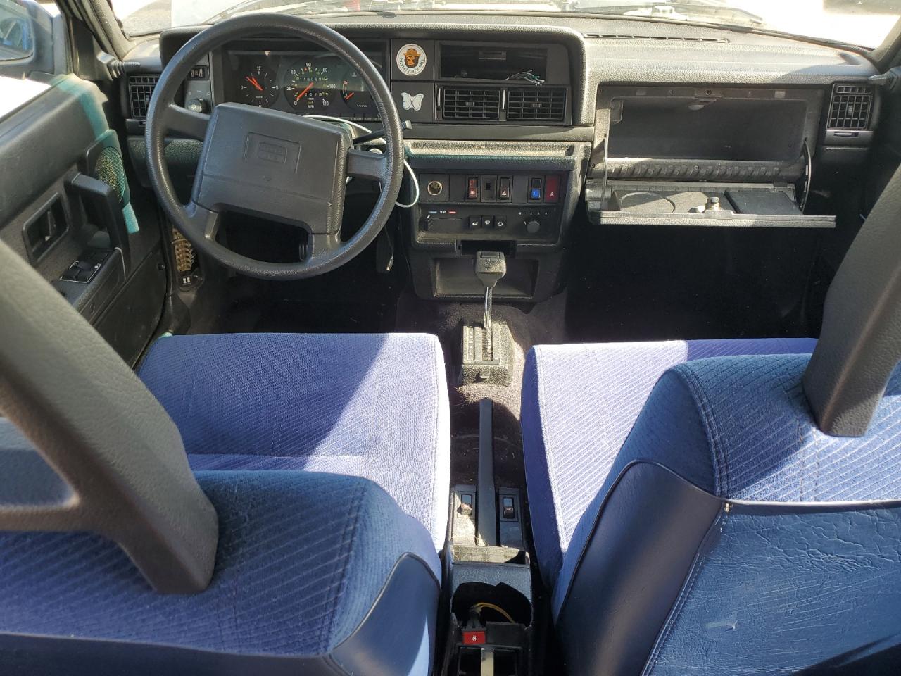 1991 Volvo 240 Gray vin: YV1AA8848M1444177