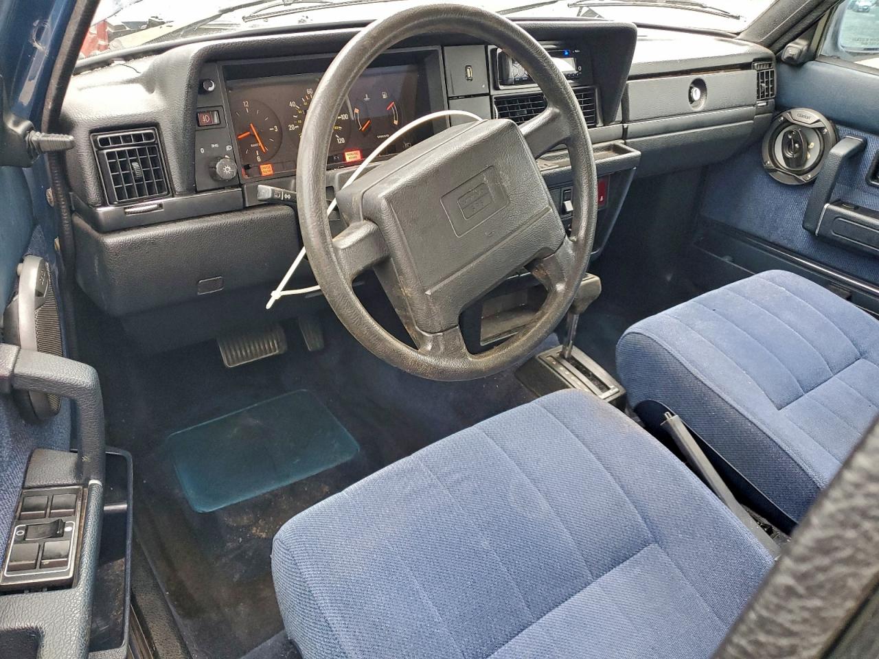 1991 Volvo 240 Blue vin: YV1AA8849M1449565