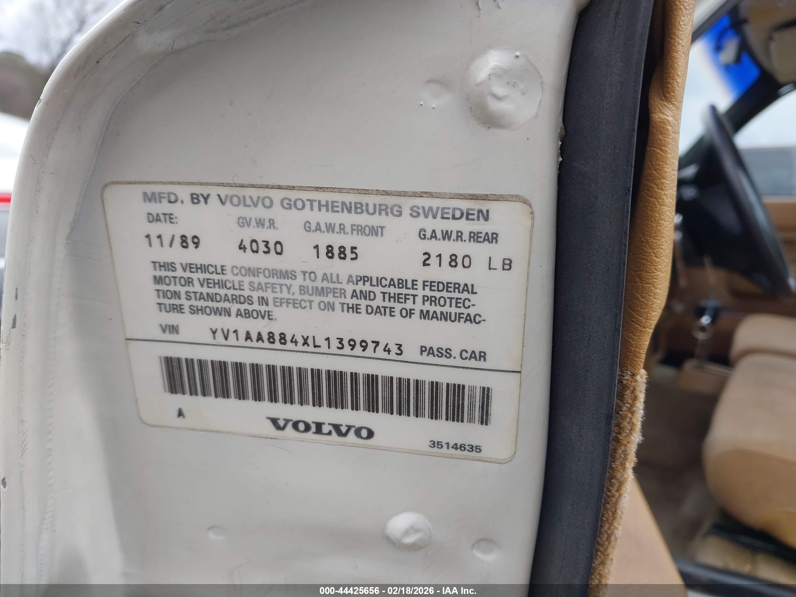 1990 Volvo 240 Dl White vin: YV1AA884XL1399743