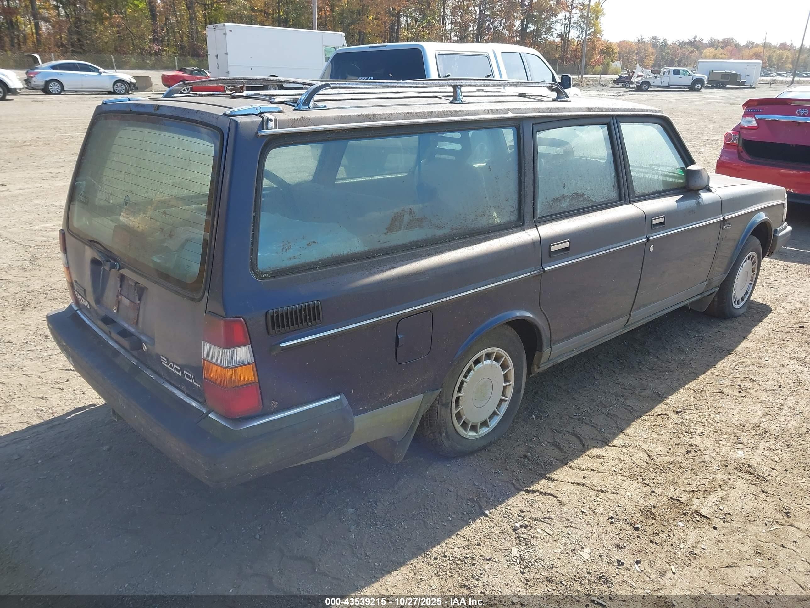 1990 Volvo 240 Dl Blue vin: YV1AA8850L1857086