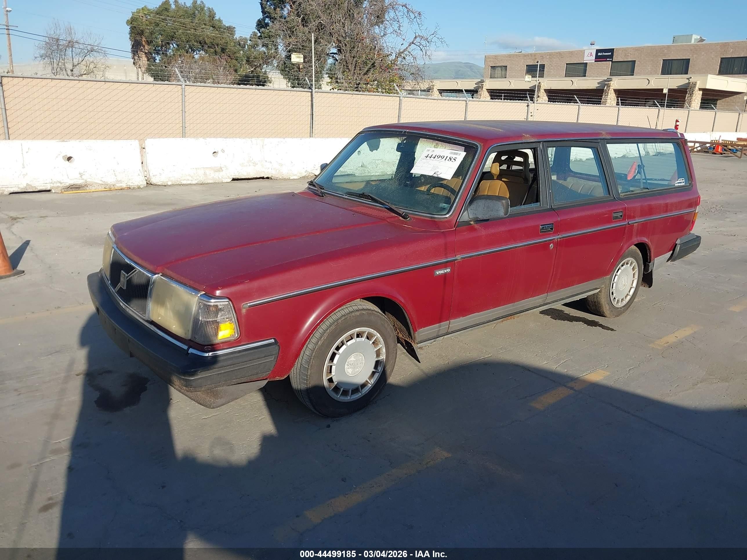 1990 Volvo 240 Dl Burgundy vin: YV1AA8850L1870291