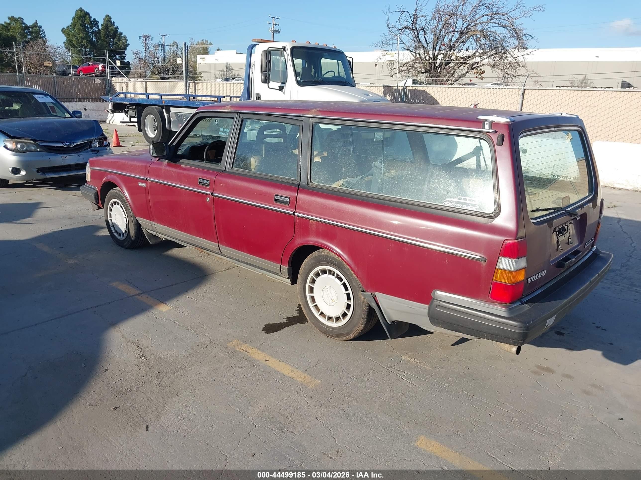 1990 Volvo 240 Dl Burgundy vin: YV1AA8850L1870291