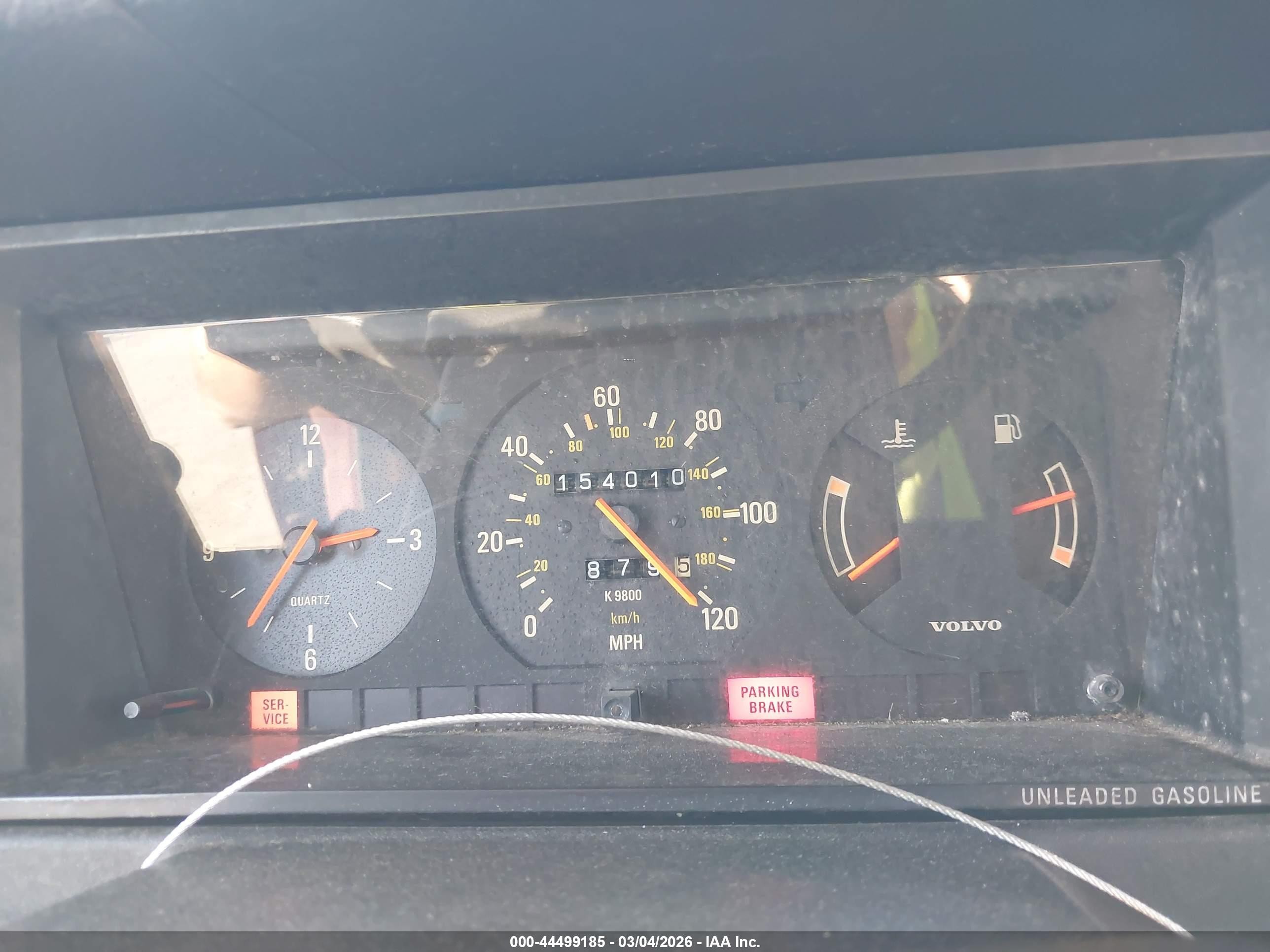 1990 Volvo 240 Dl Burgundy vin: YV1AA8850L1870291