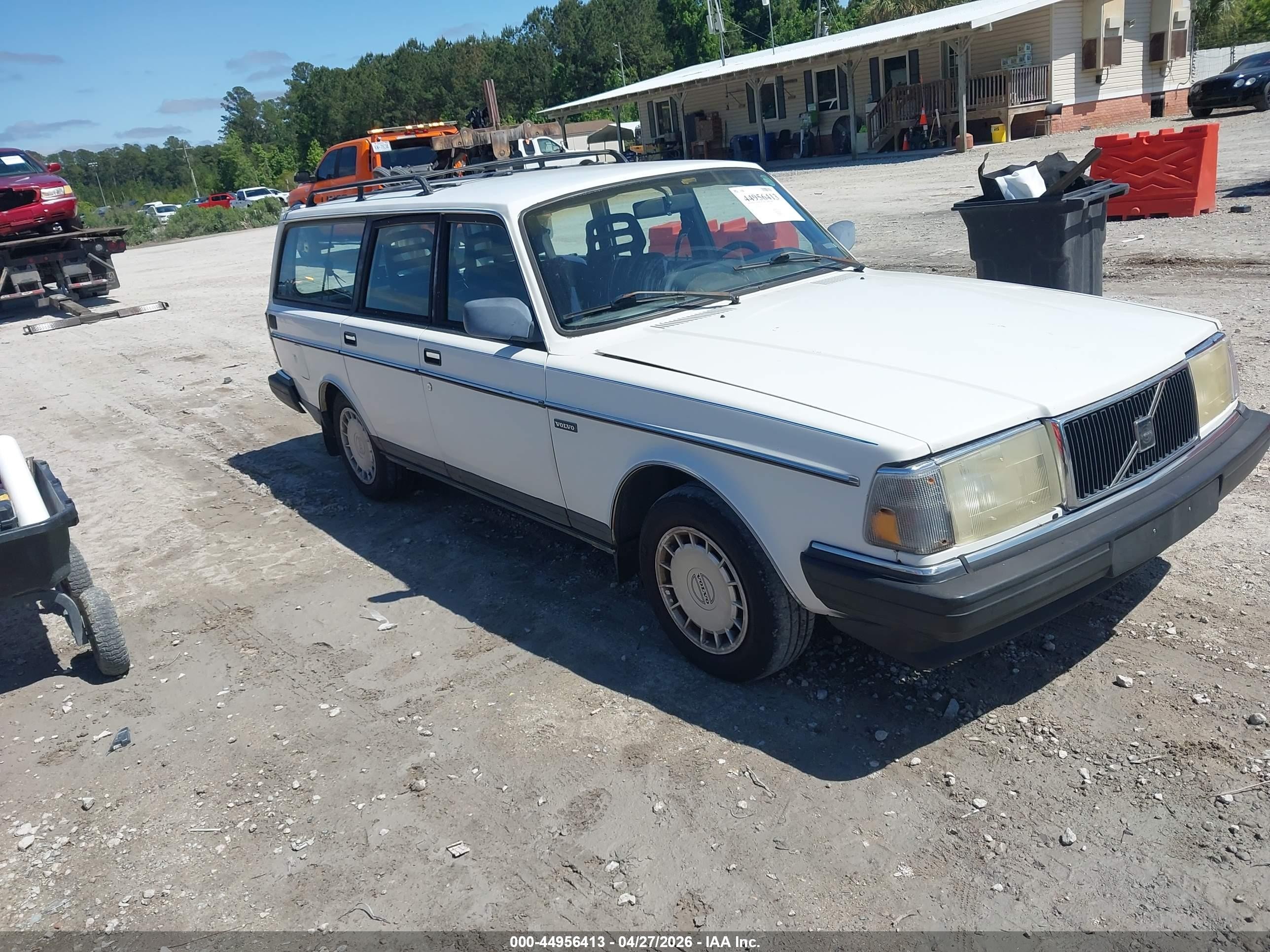 1991 Volvo 240 Se White vin: YV1AA8858M1887146