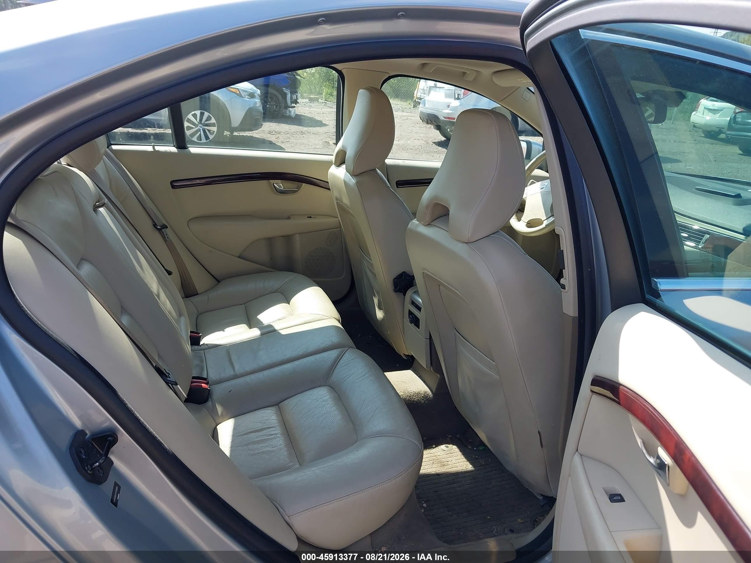 2007 Volvo S80 V8 Silver vin: YV1AH852371038956