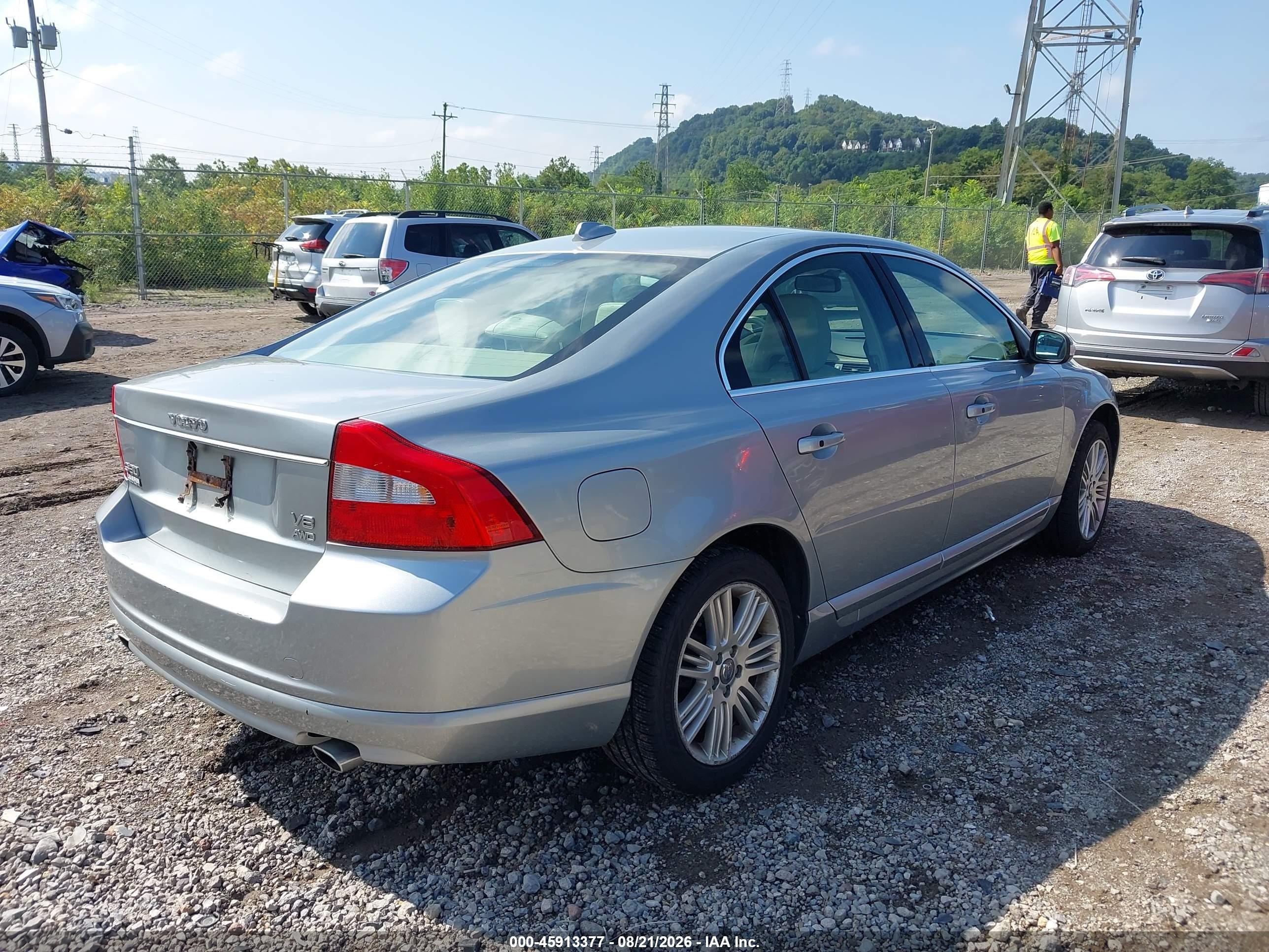2007 Volvo S80 V8 Silver vin: YV1AH852371038956