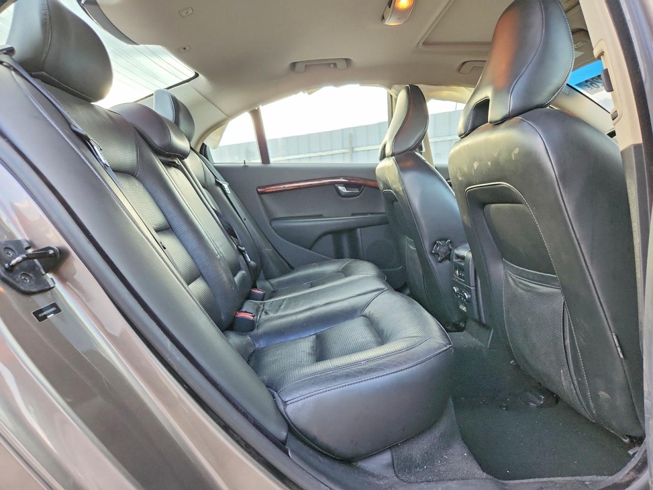 2008 Volvo S80 V8 Tan vin: YV1AH852581061673