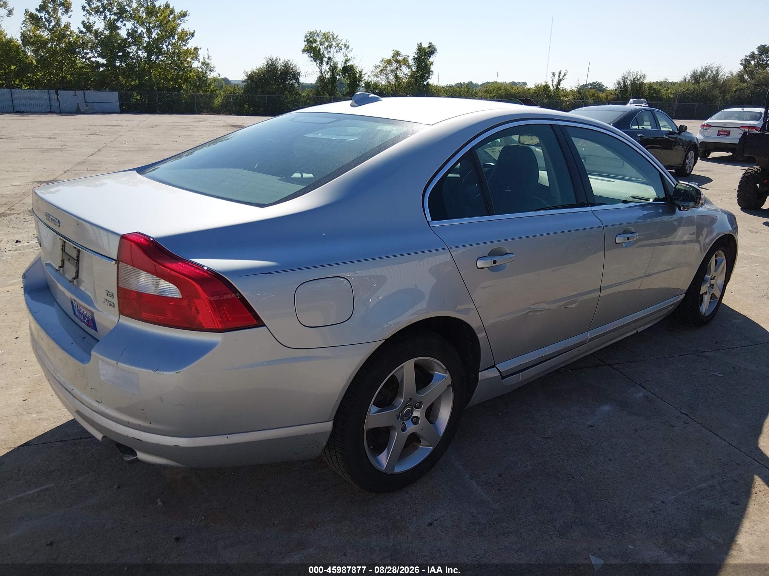 2008 Volvo S80 T6 Silver vin: YV1AH992581056747