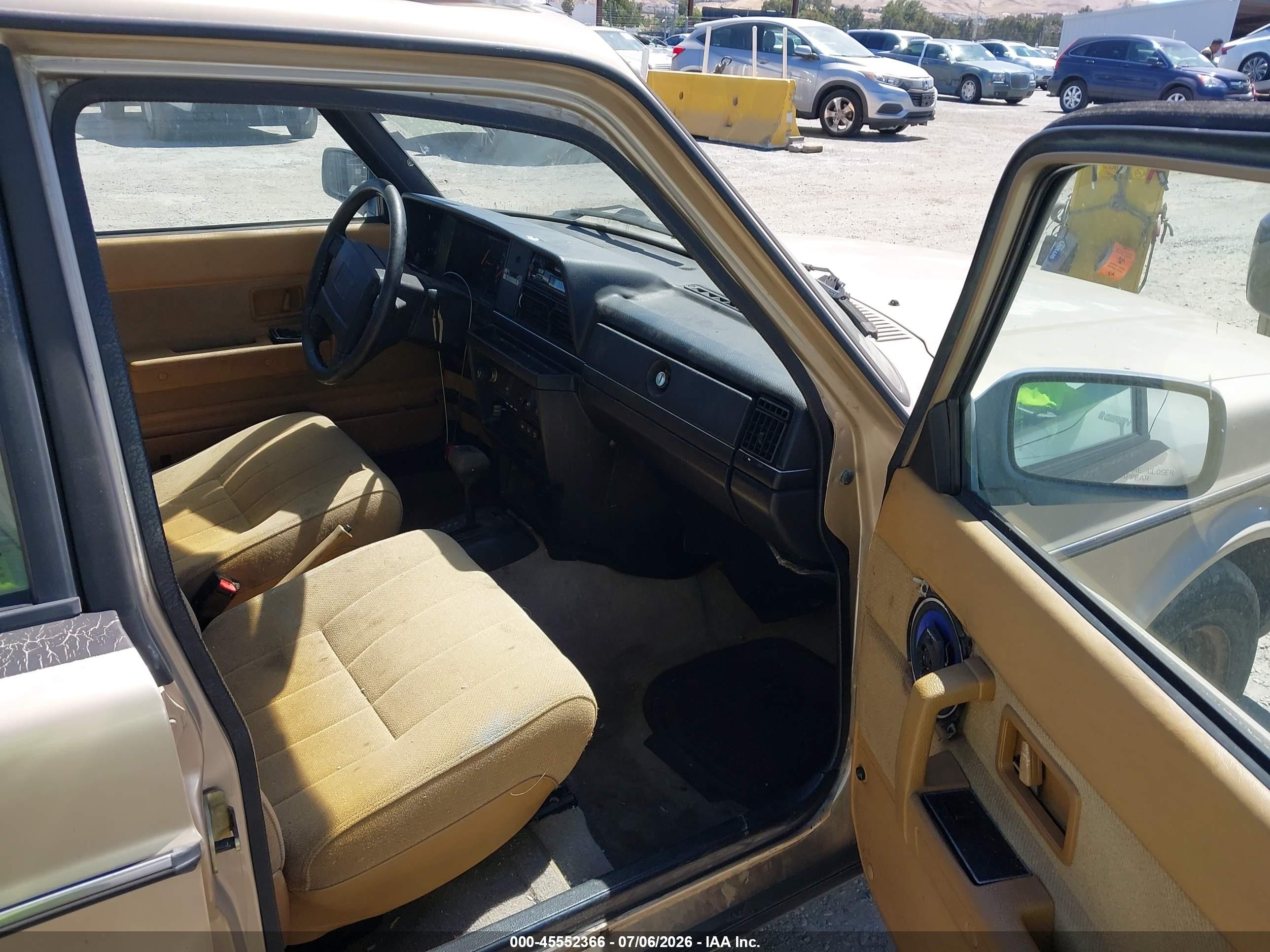 1993 Volvo 240   Brown vin: YV1AS8314P1489969