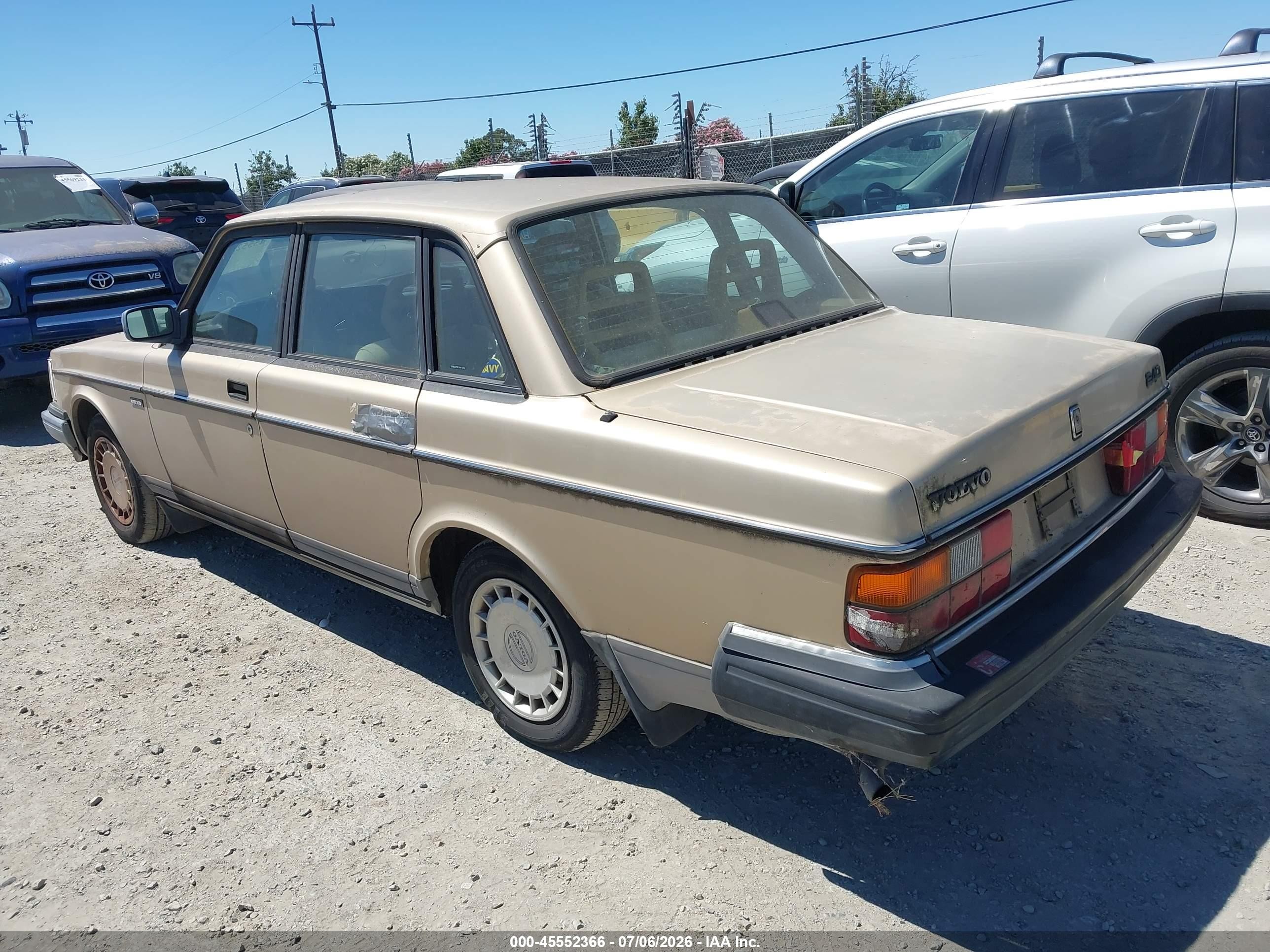 1993 Volvo 240   Brown vin: YV1AS8314P1489969