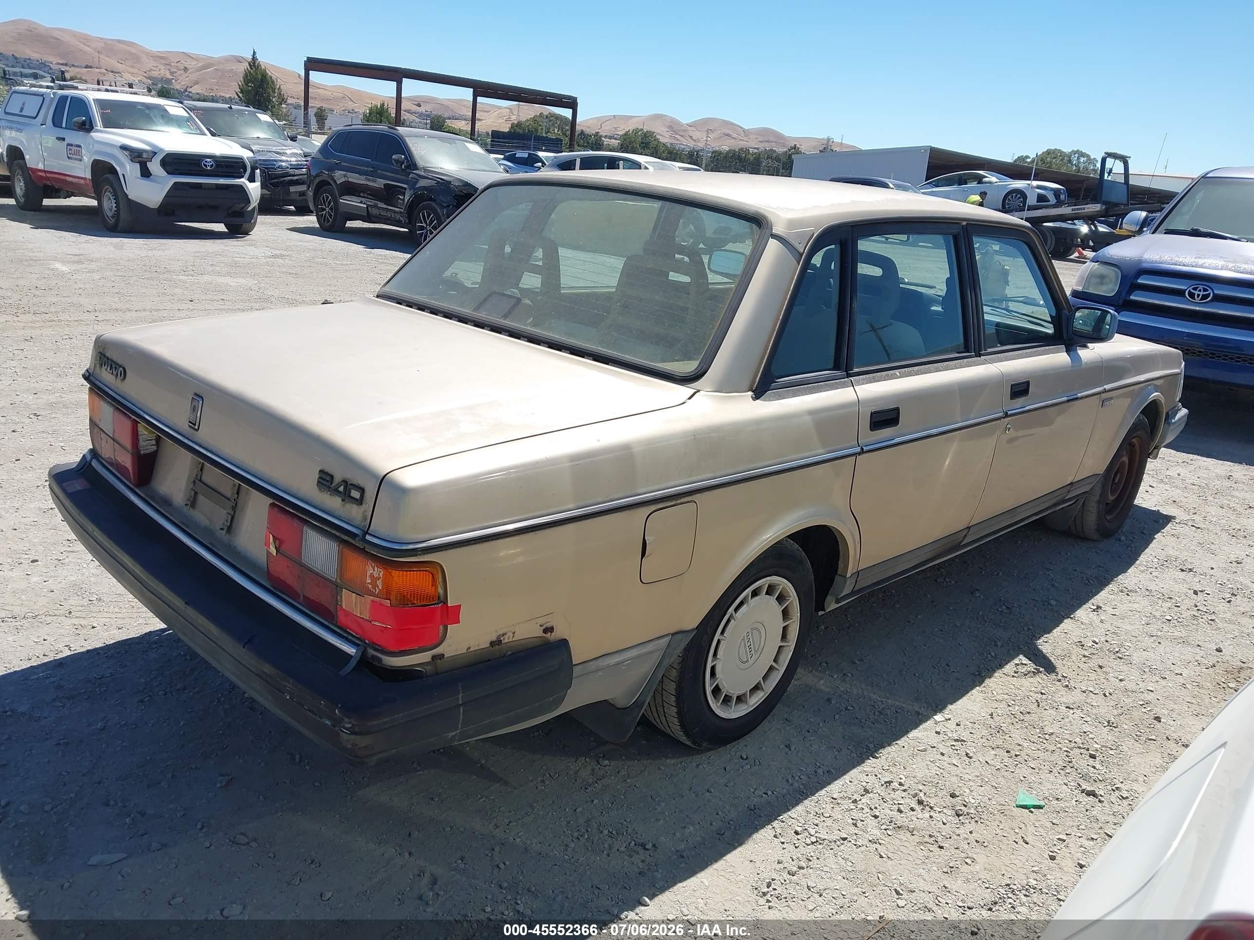 1993 Volvo 240   Brown vin: YV1AS8314P1489969