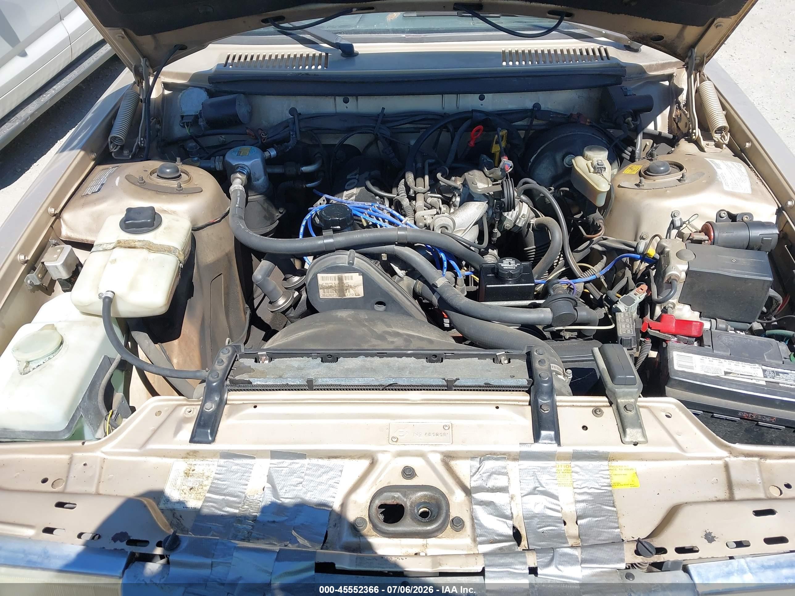 1993 Volvo 240   Brown vin: YV1AS8314P1489969