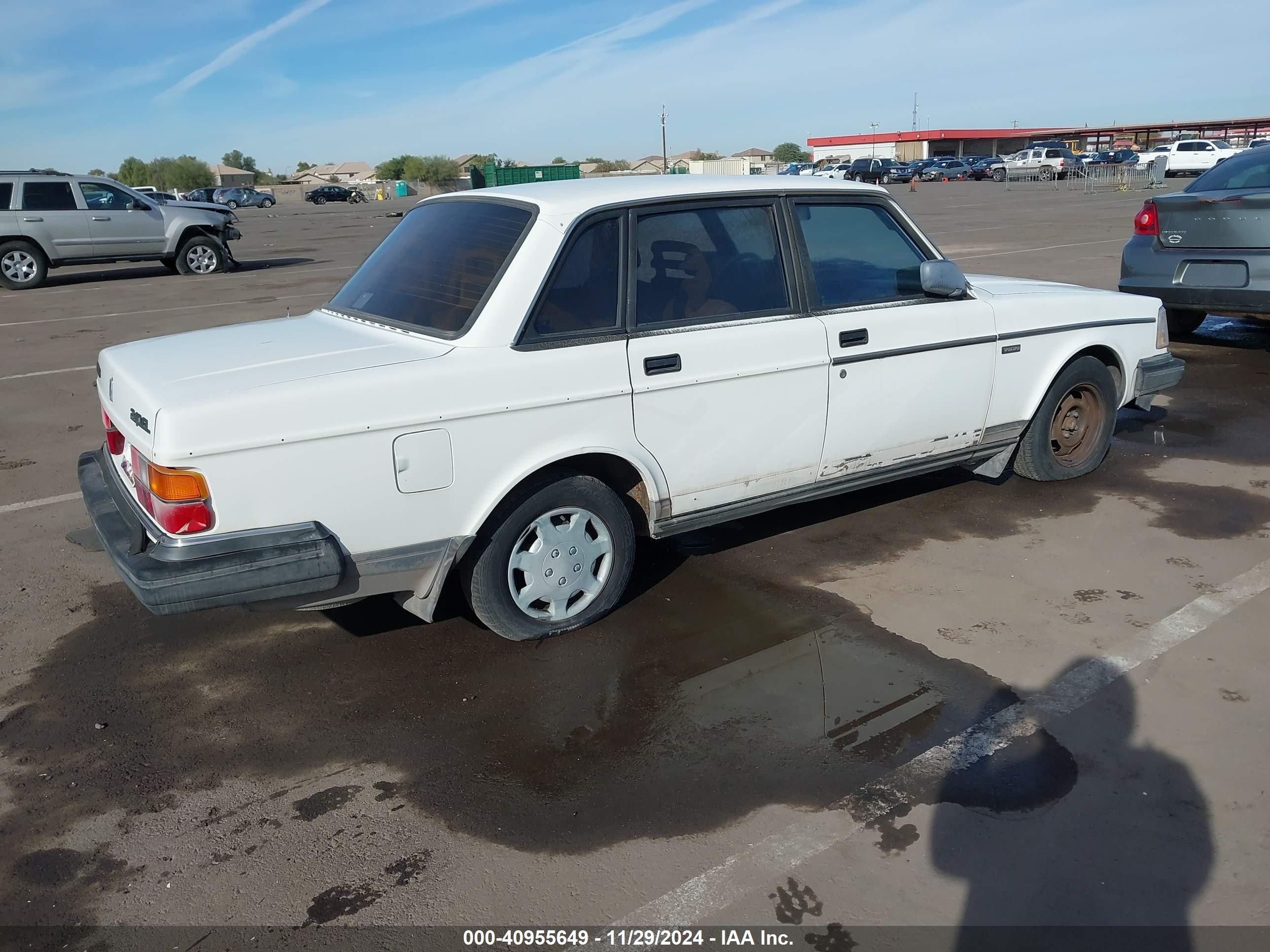 1992 Volvo 240 Gl White vin: YV1AS8801N1462449