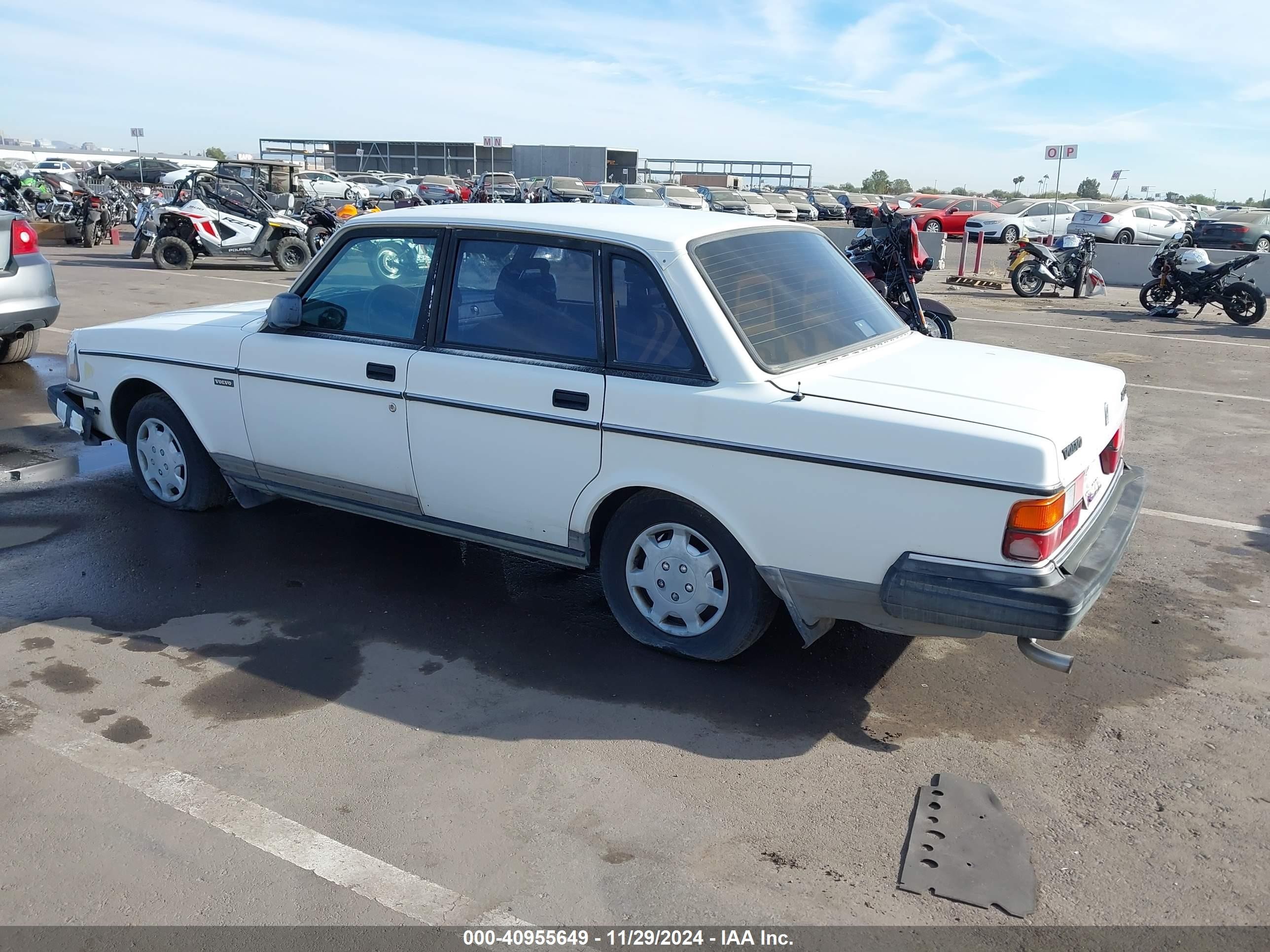 1992 Volvo 240 Gl White vin: YV1AS8801N1462449