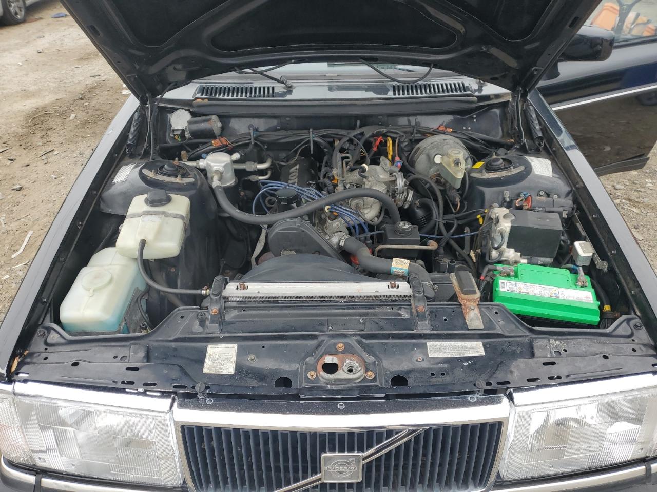 1992 Volvo 240 Base   Black vin: YV1AS8803N1467586