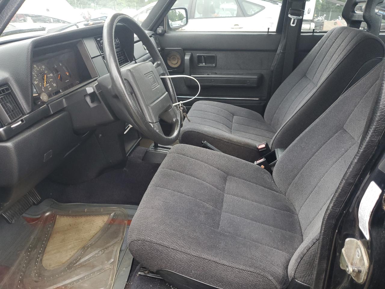 1992 Volvo 240 Base   Black vin: YV1AS8803N1467586