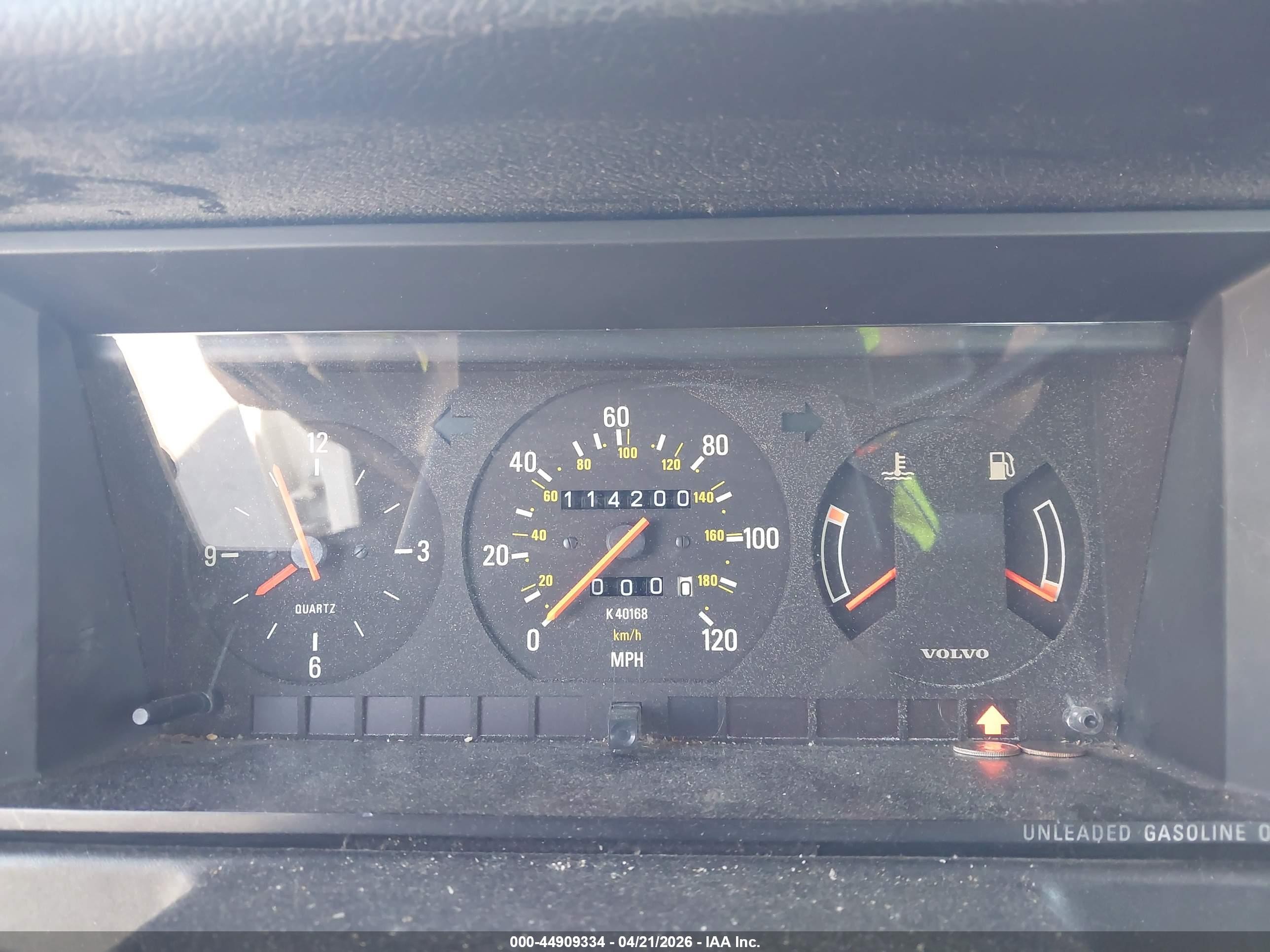1992 Volvo 240 Gl White vin: YV1AS8807N1471074