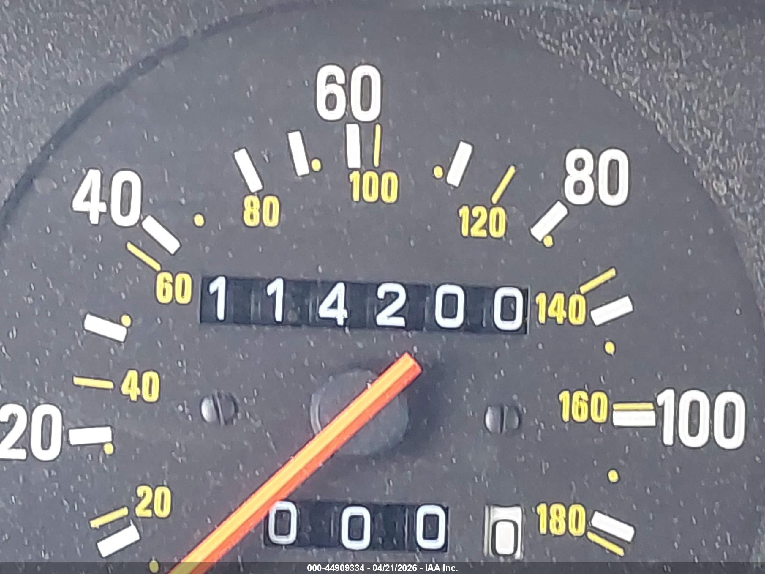 1992 Volvo 240 Gl White vin: YV1AS8807N1471074