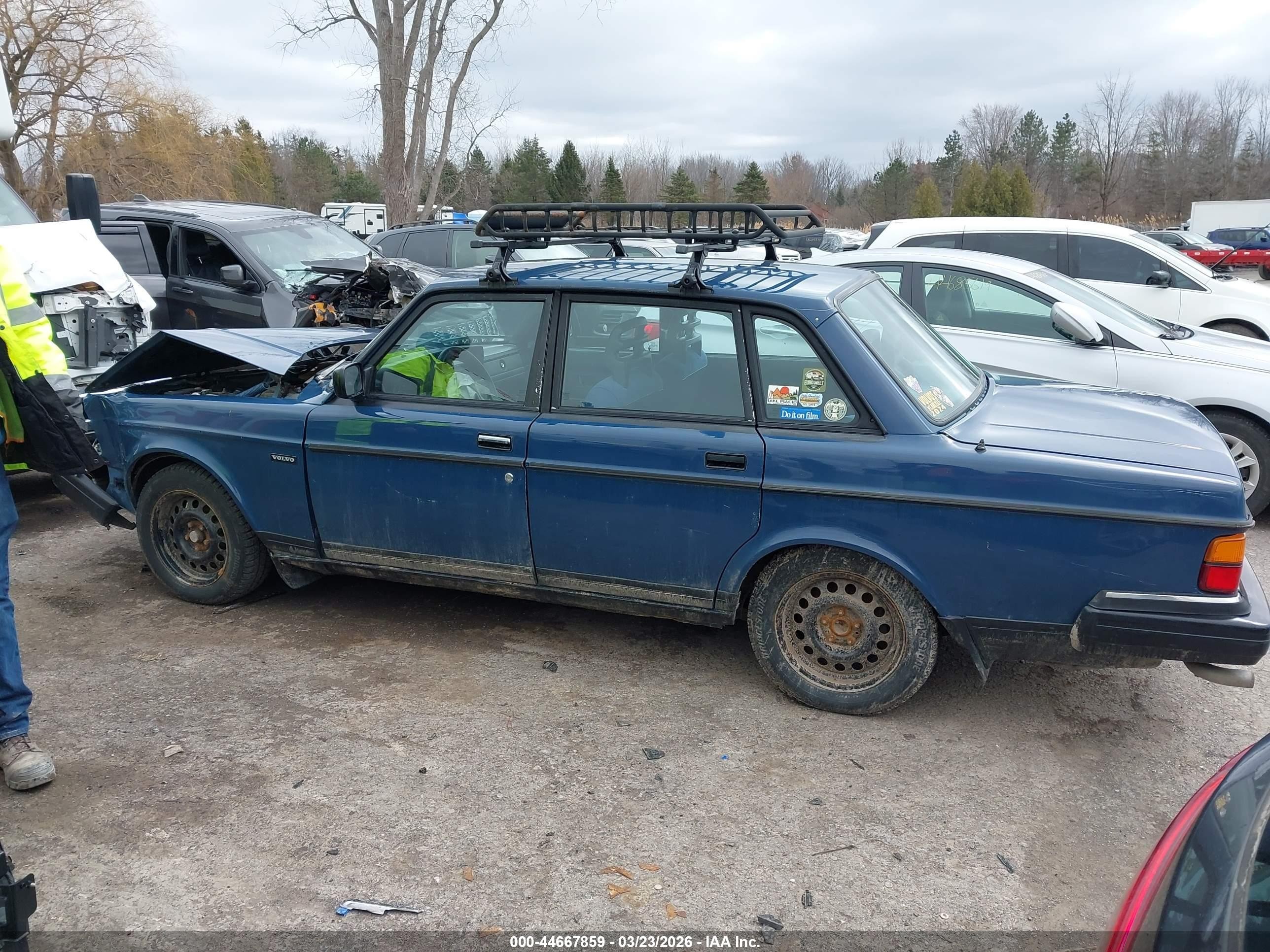 1992 Volvo 240 Gl Blue vin: YV1AS8808N1459791