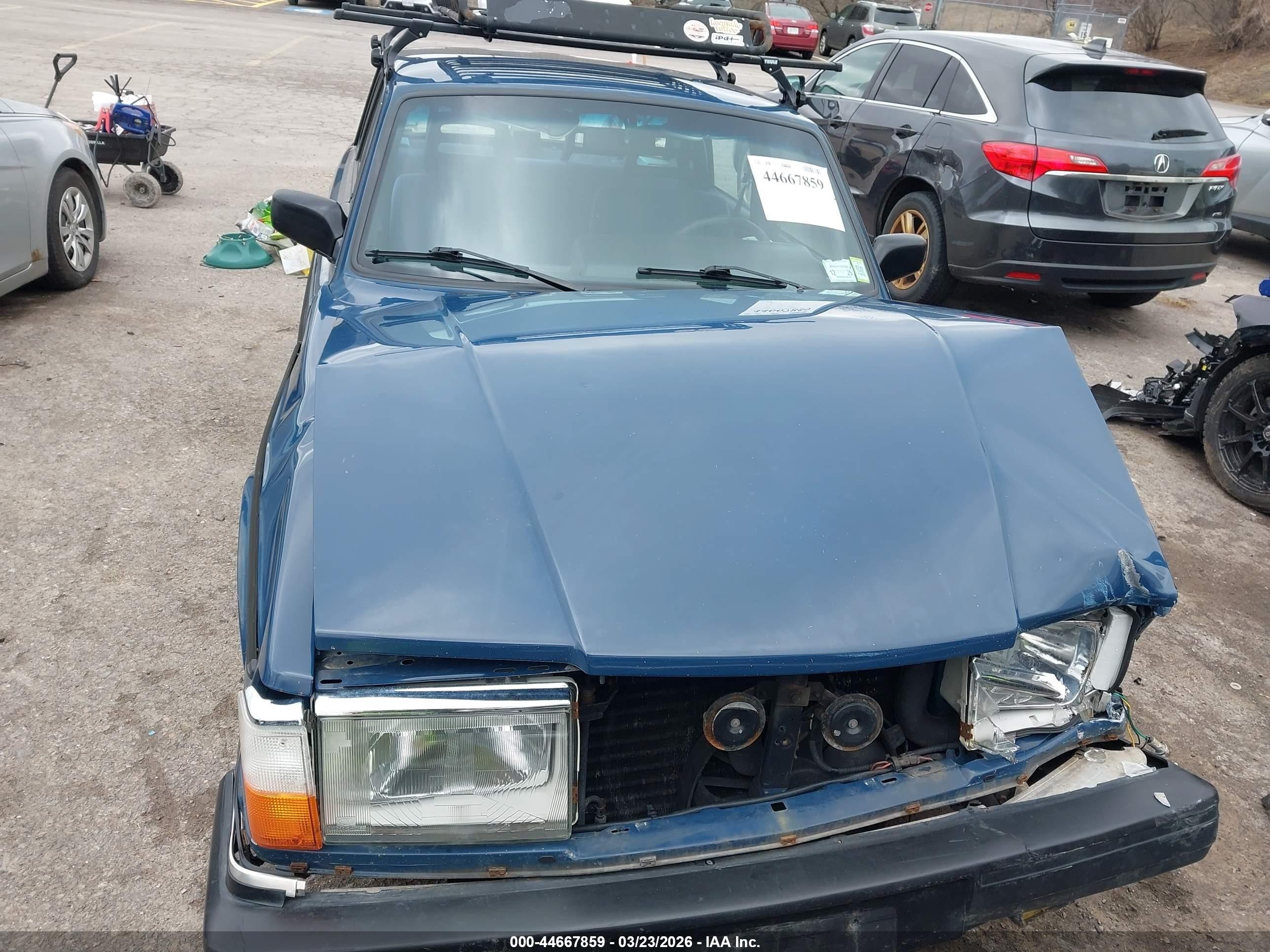 1992 Volvo 240 Gl Blue vin: YV1AS8808N1459791